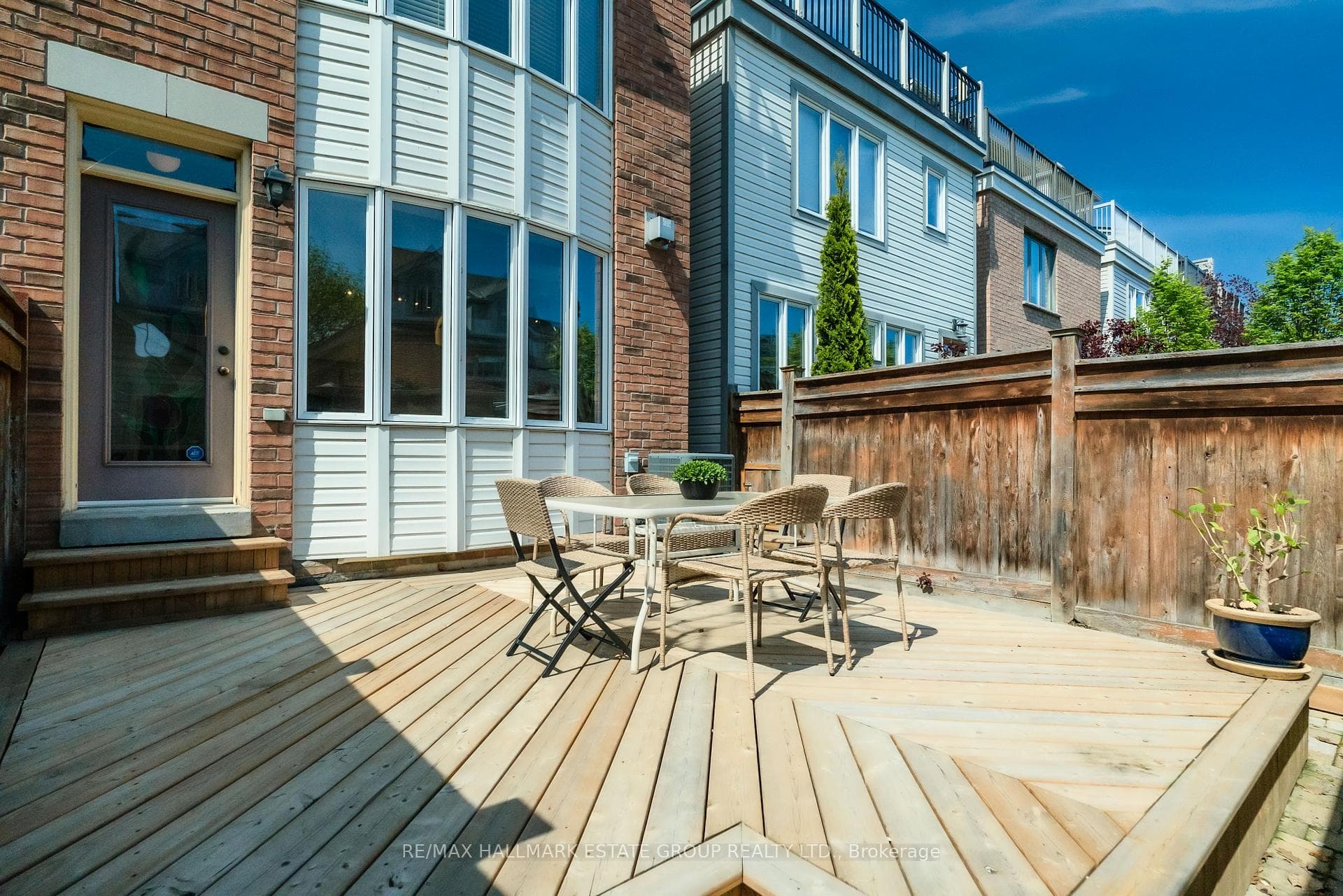 55 Boardwalk Drive photo 36