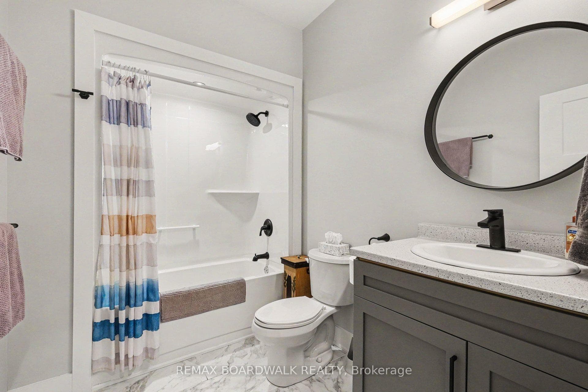 58 Adelaide Street photo 15