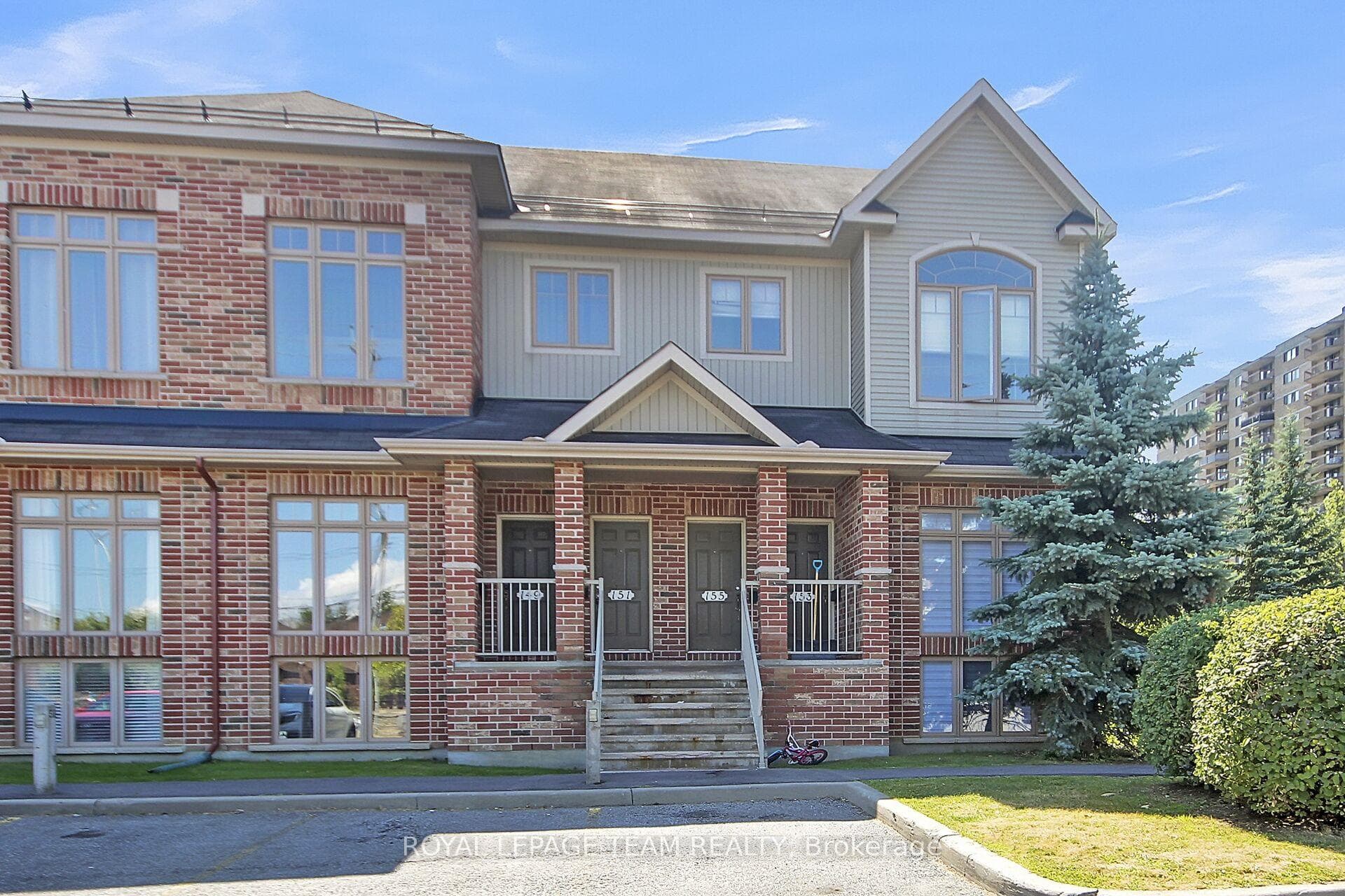 Welcome to 1512 Walkley Rd ~ Unit 151!