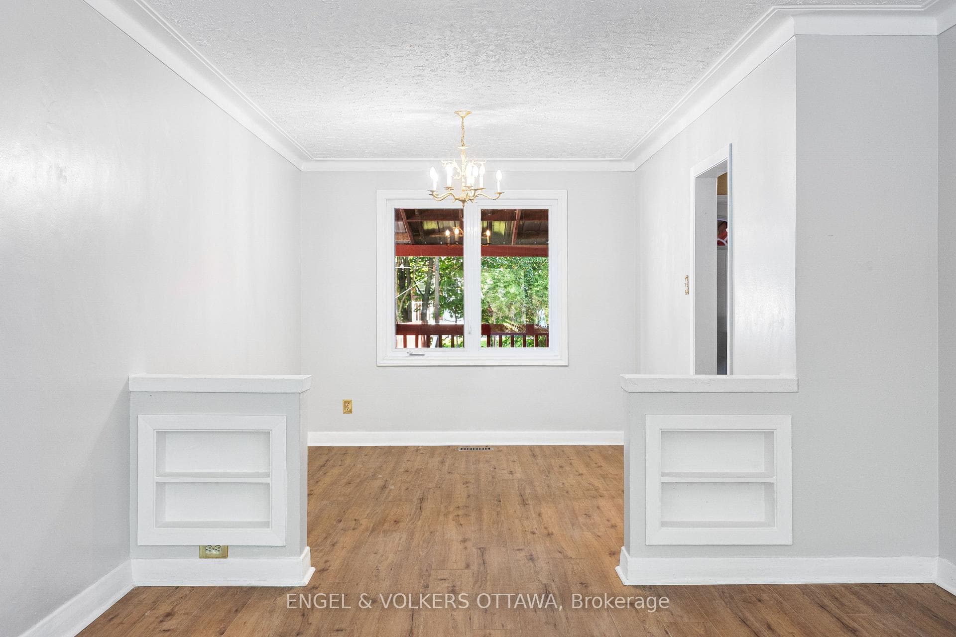 1402 Kilborn Avenue photo 11