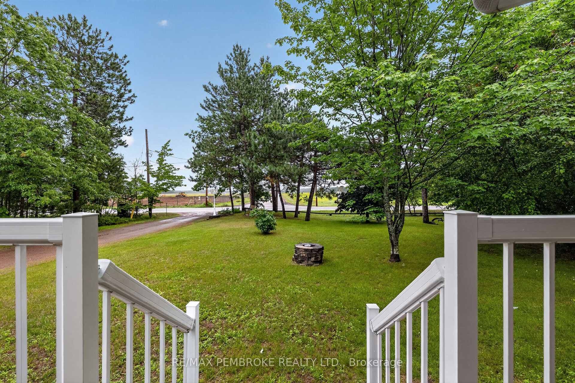 246 Black Bay Road photo 5