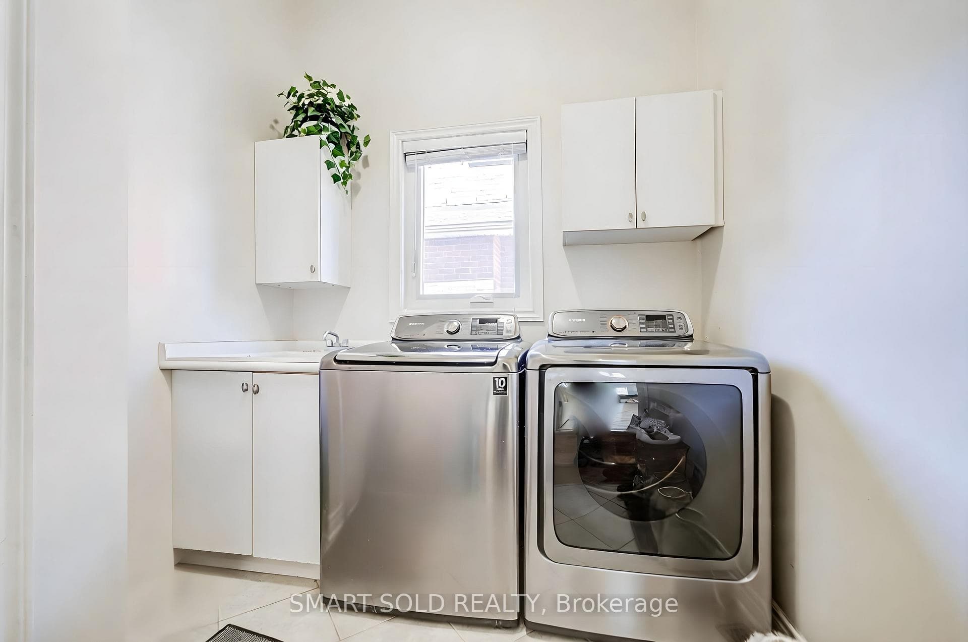 22 Beaton Avenue photo 16