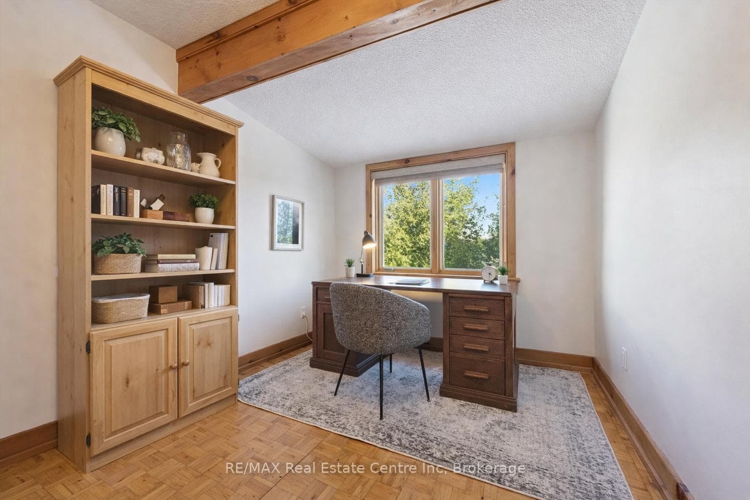 185 BARDEN Street photo 20