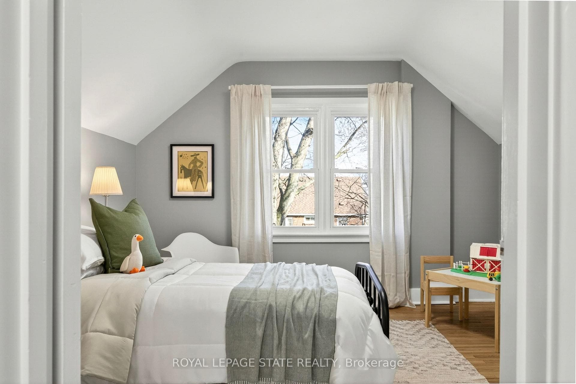 33 East 34th Street photo 32