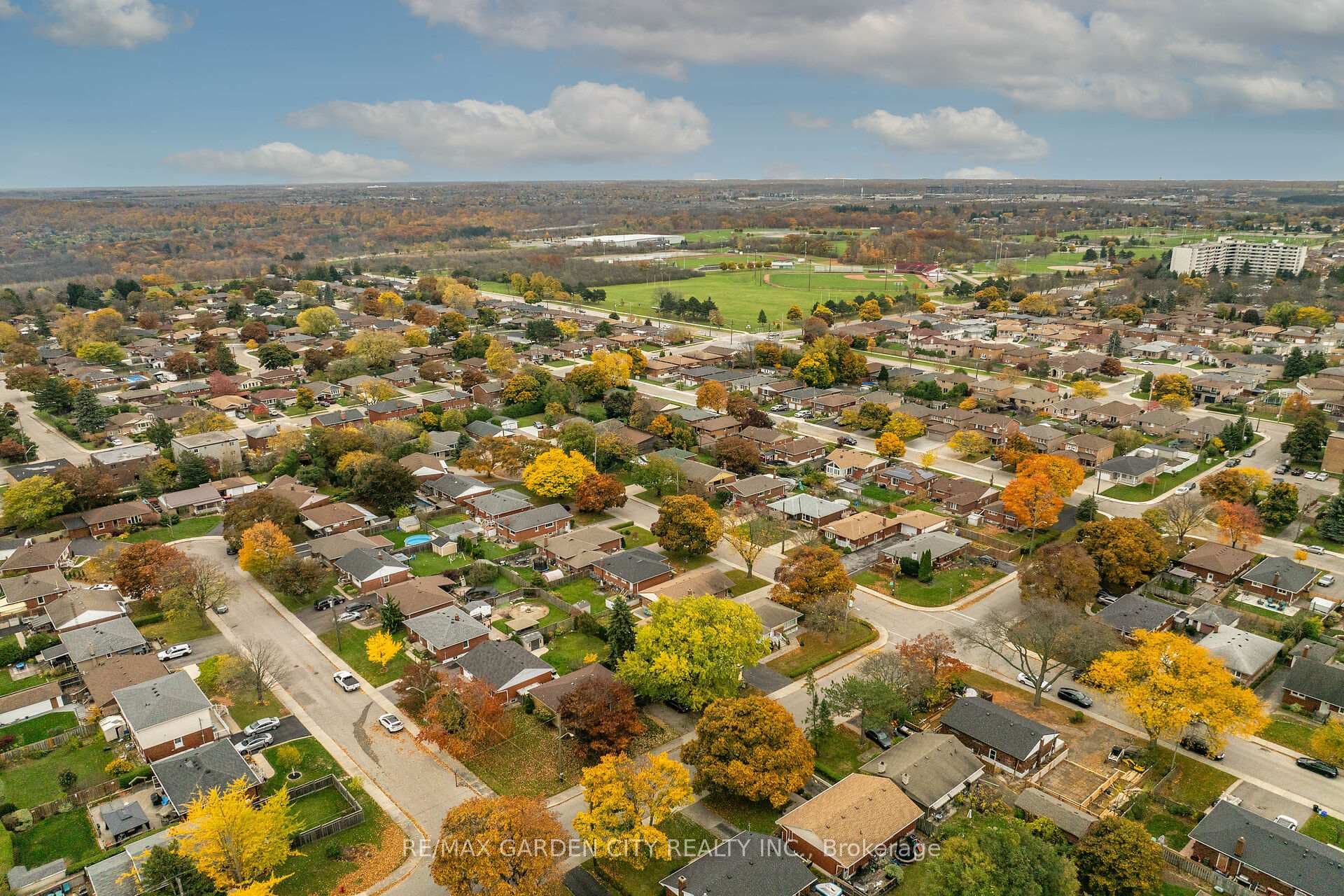 71 Grenadier Drive photo 31