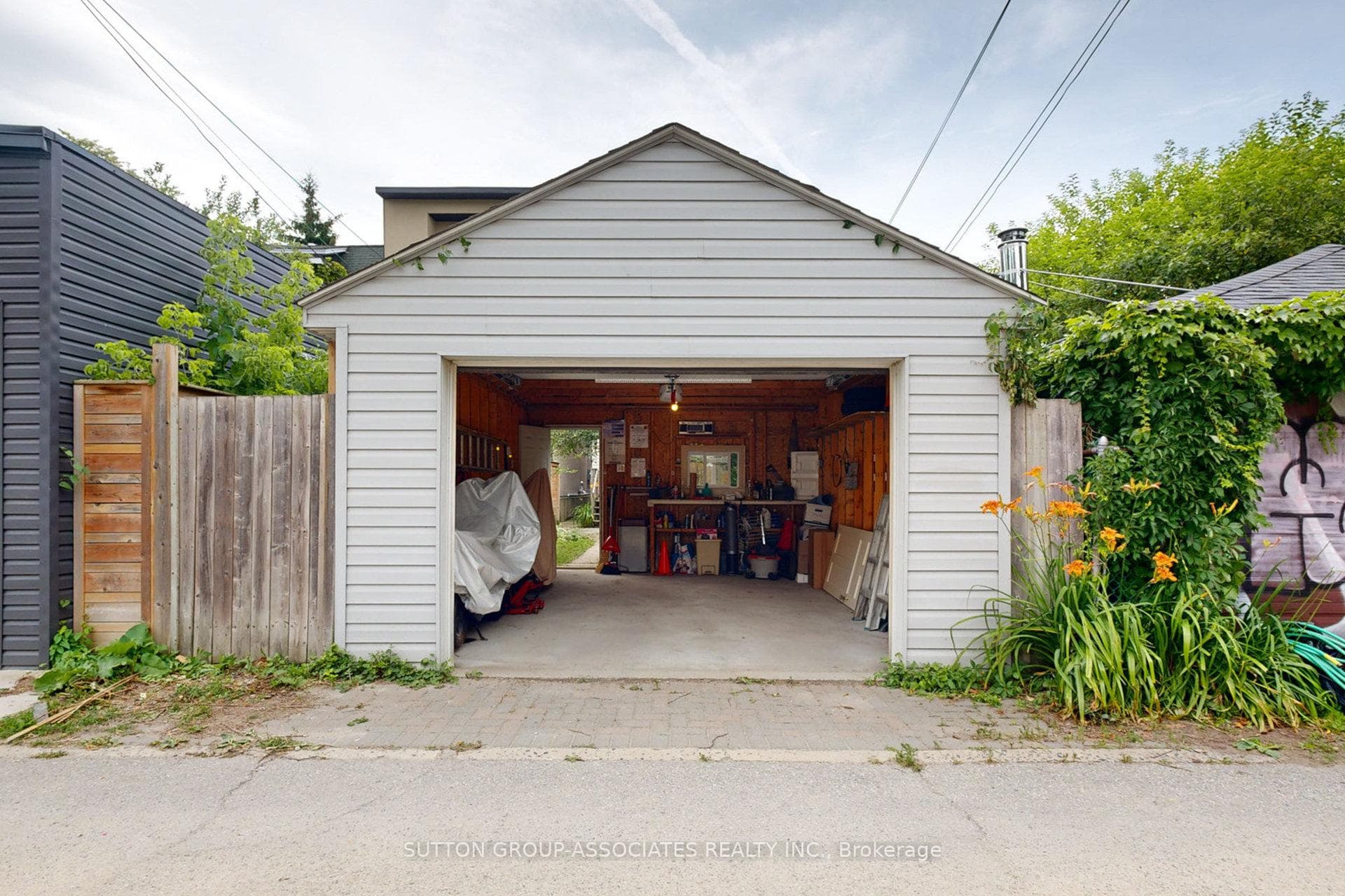 709 Crawford Street photo 38