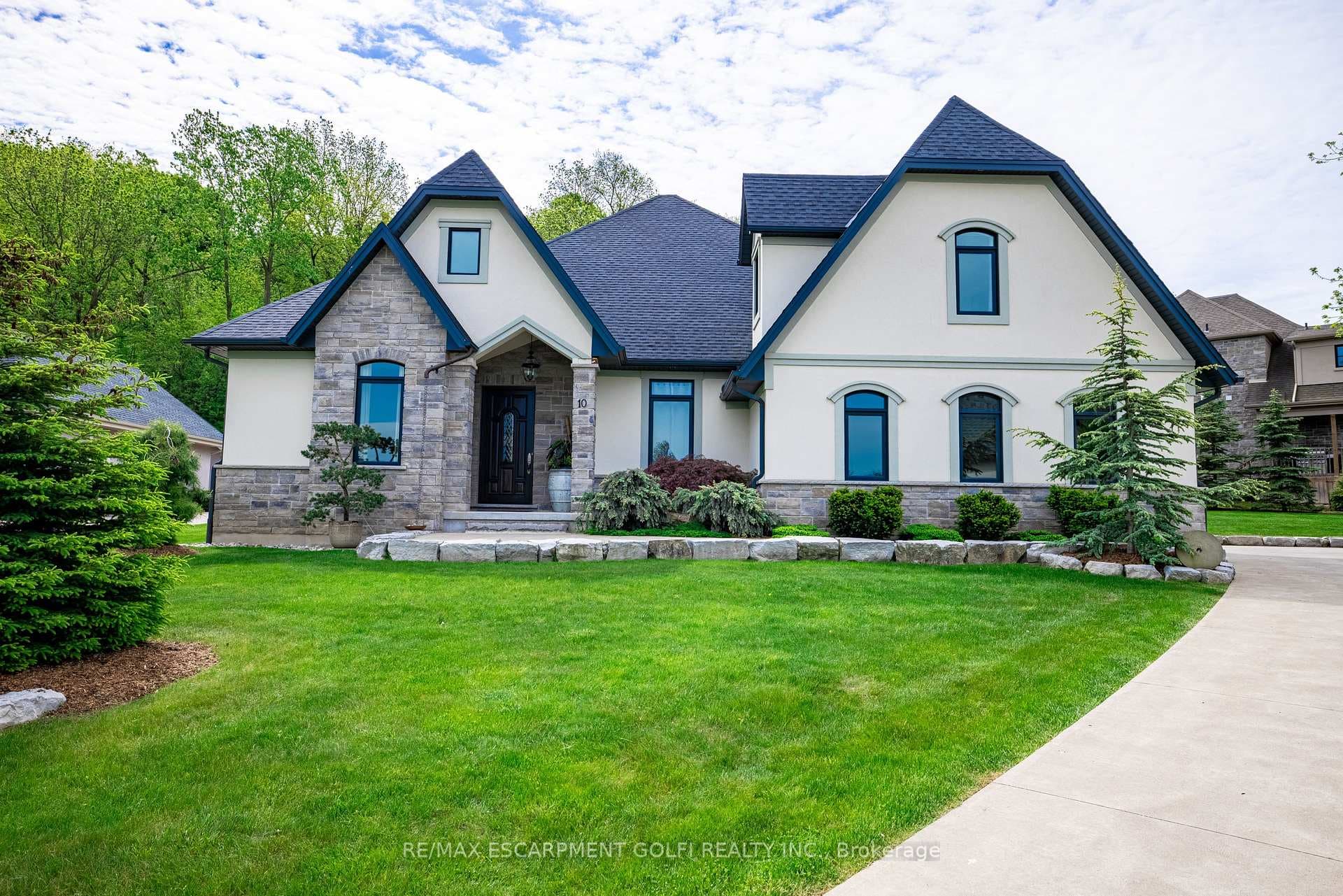 10 DAVID LOWREY Court photo 2