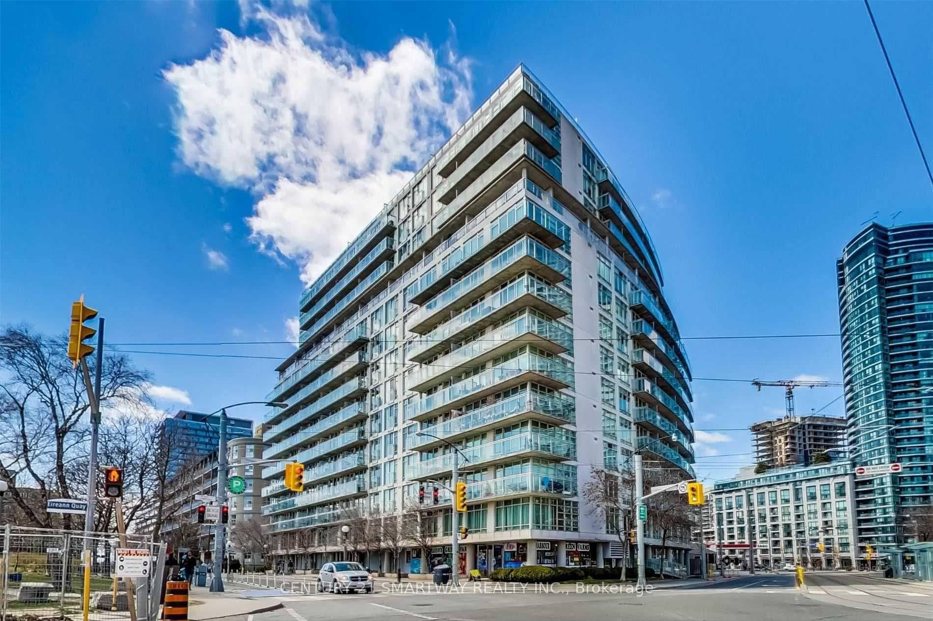 650 Queens Quay Unit 603 photo 1