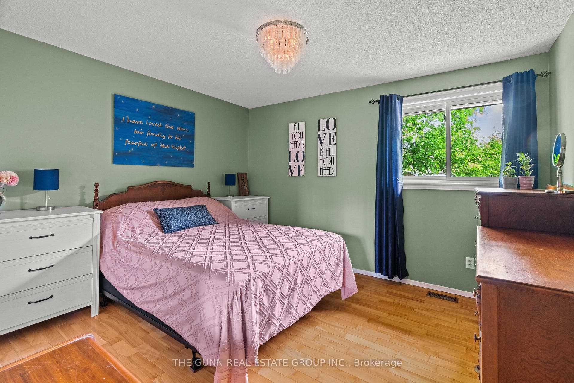 5 Locke Heights photo 10