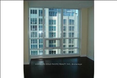 761 Bay Street Unit 3913 photo 6