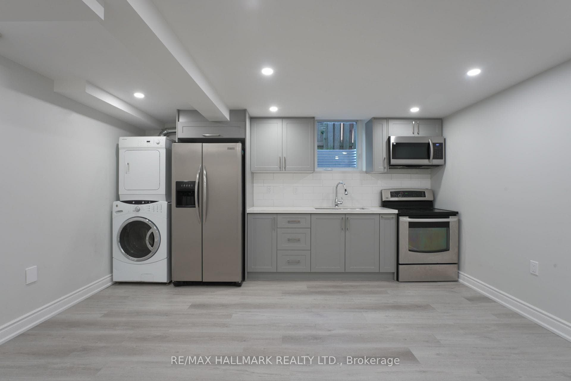 18 Gilmour Drive Unit Bsmnt photo 3