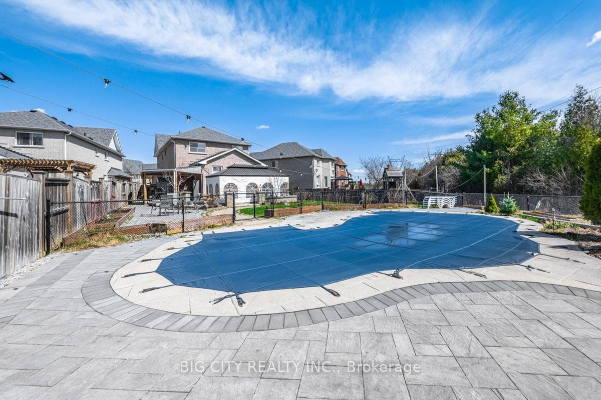 691 Sunbird Trail photo 21