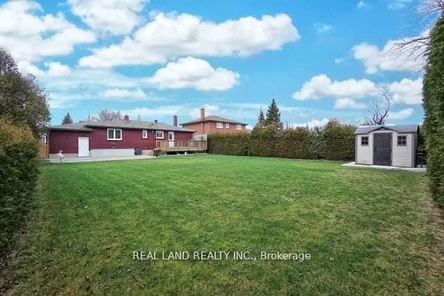 664 Breckenridge Road photo 2