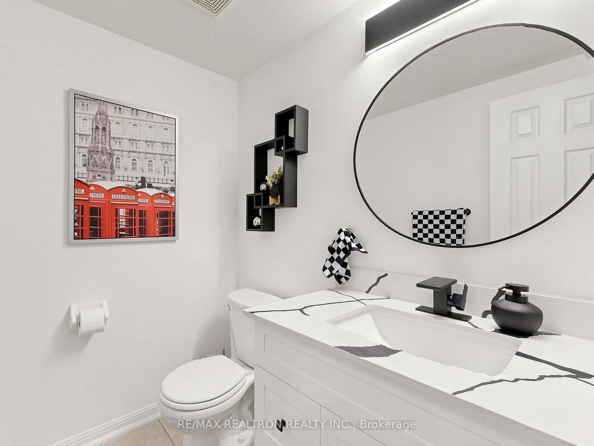 68 Dallimore Circle photo 34