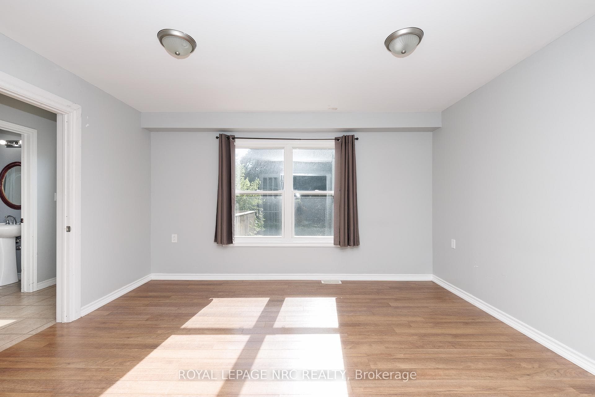 3090 Dorchester Road photo 19