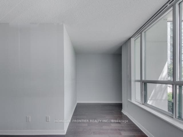 4850 Glen Erin Drive Unit 105 photo 10