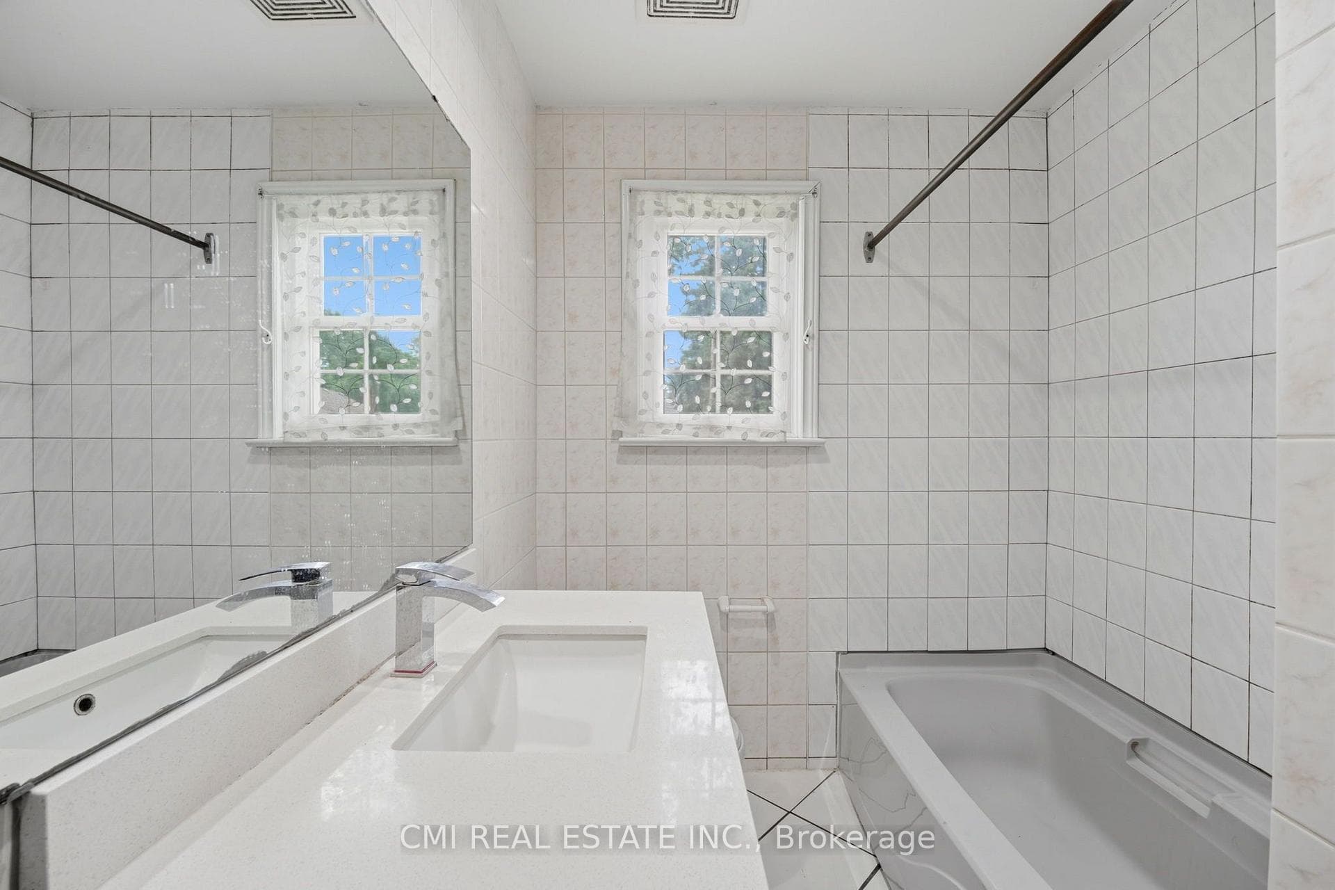 106 Flora Drive photo 24