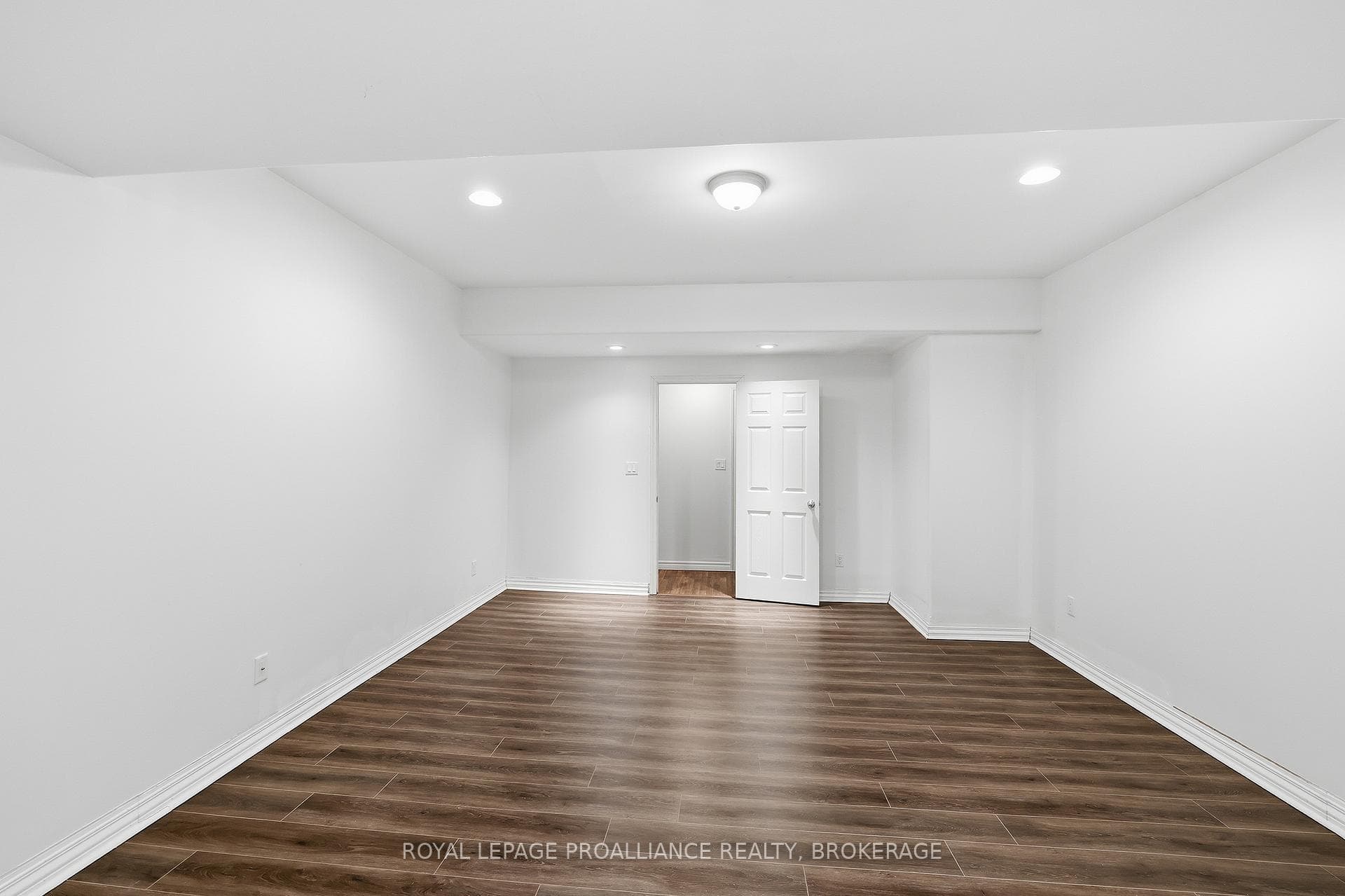 1461 English Way photo 49