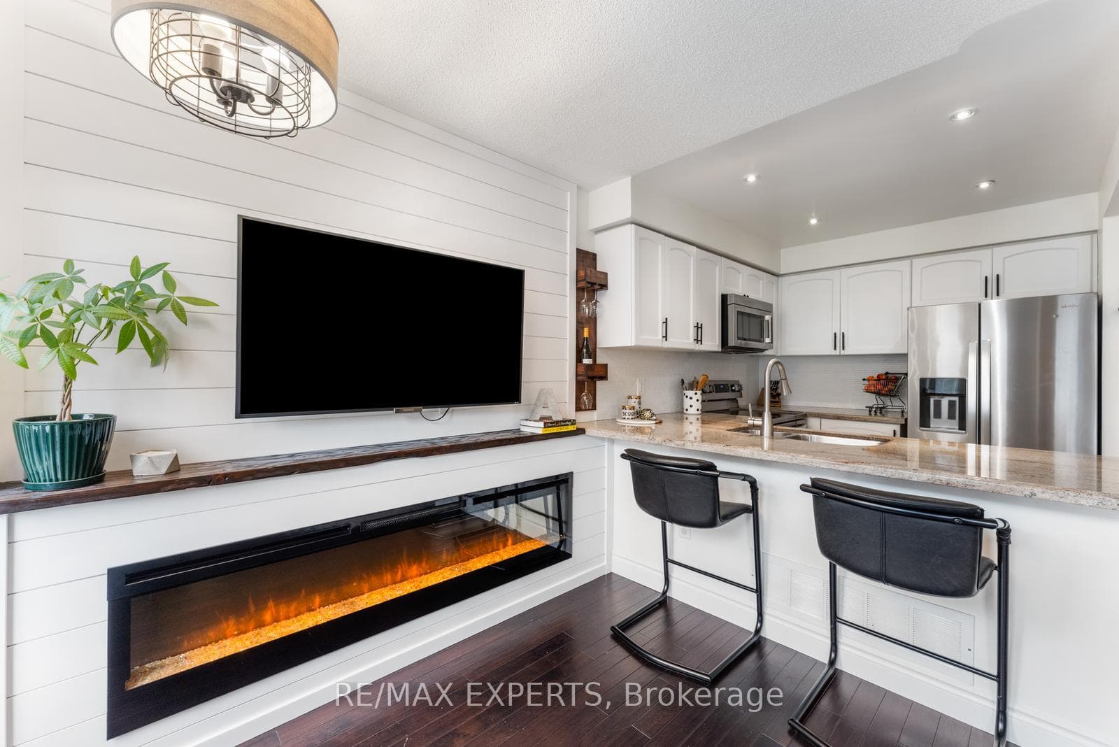 1851 McCoy Avenue photo 9