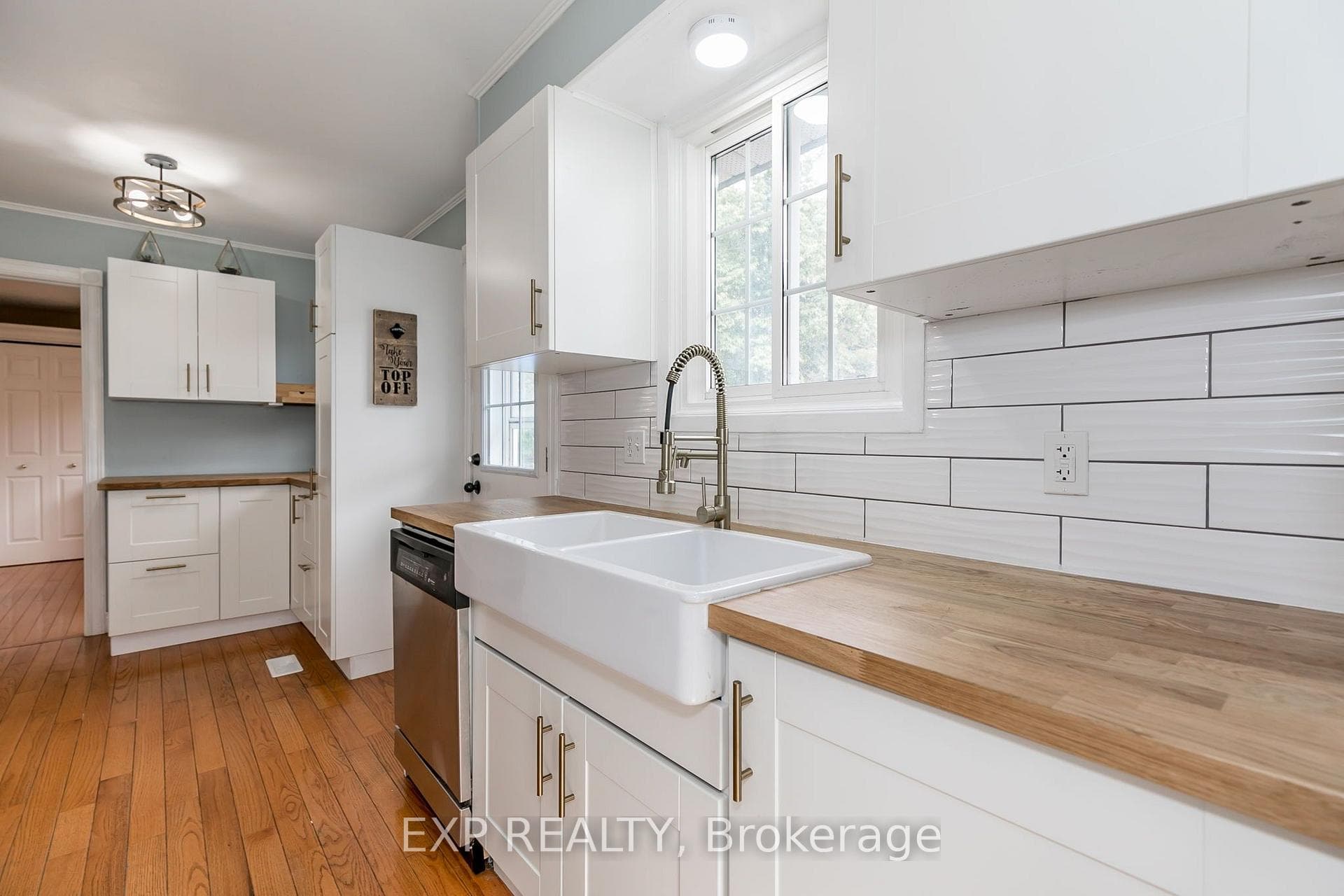 62 Courtice Crescent photo 18