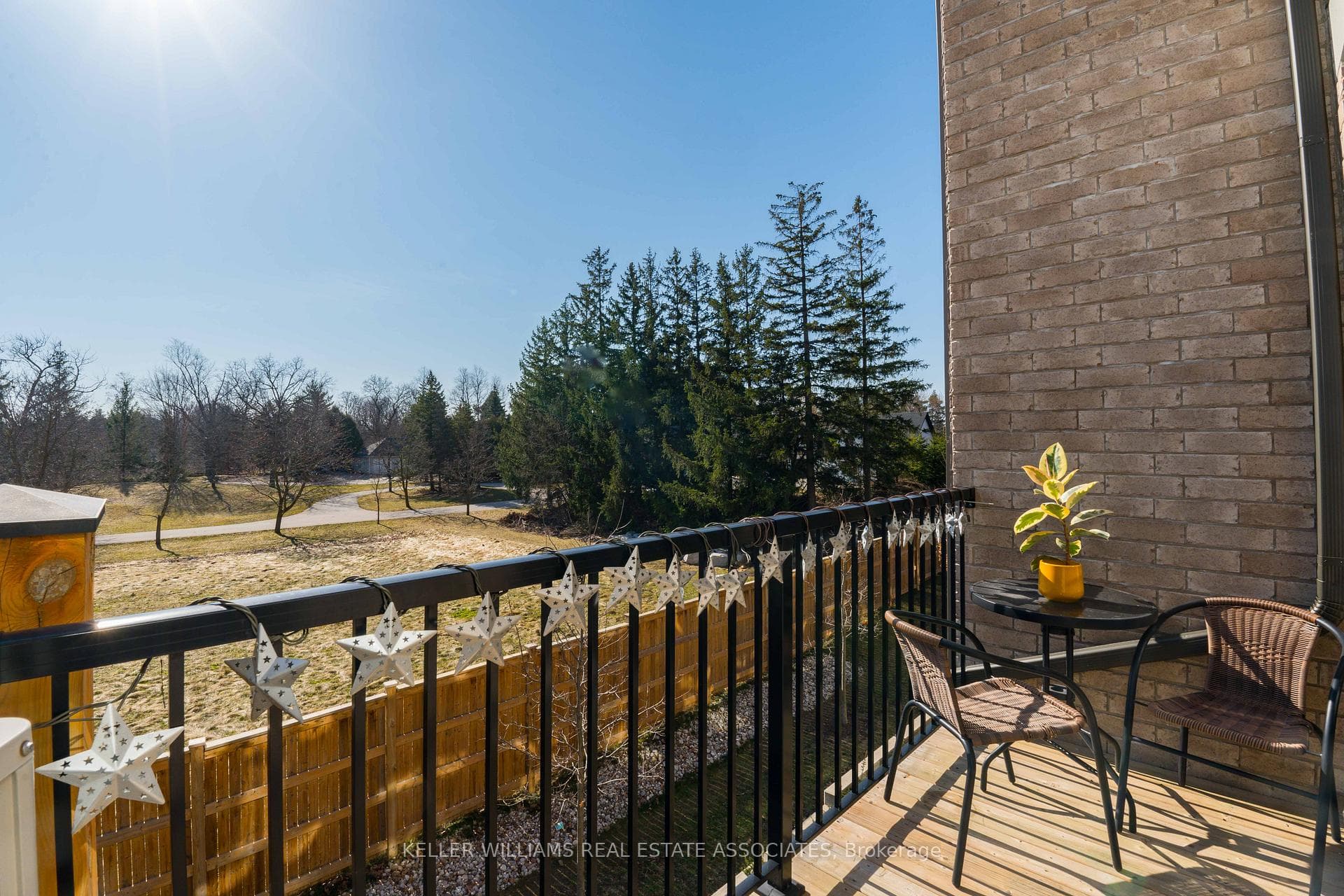 333 Gosling Gardens Unit 312 photo 16