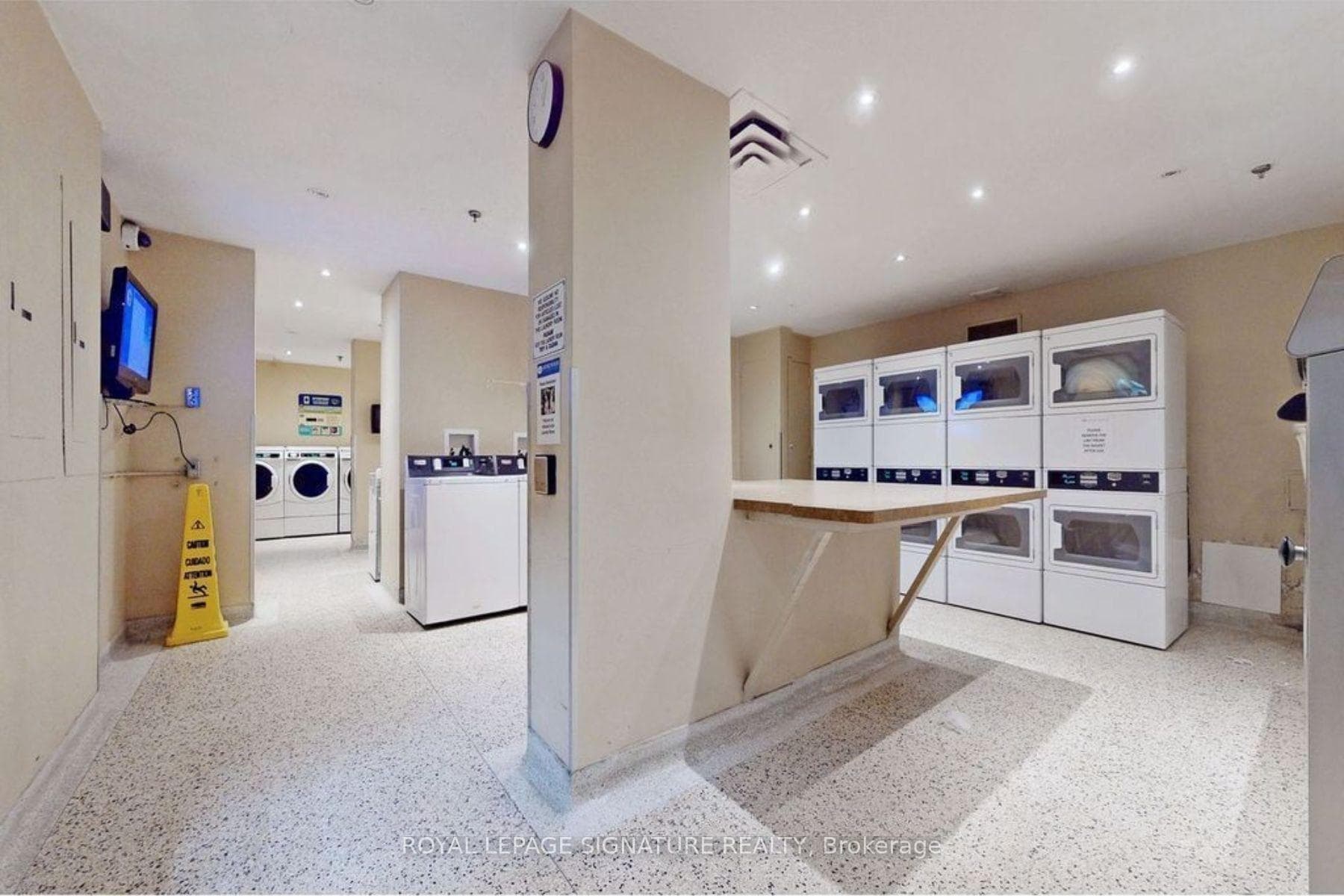 40 Homewood Avenue Unit 1011 photo 33