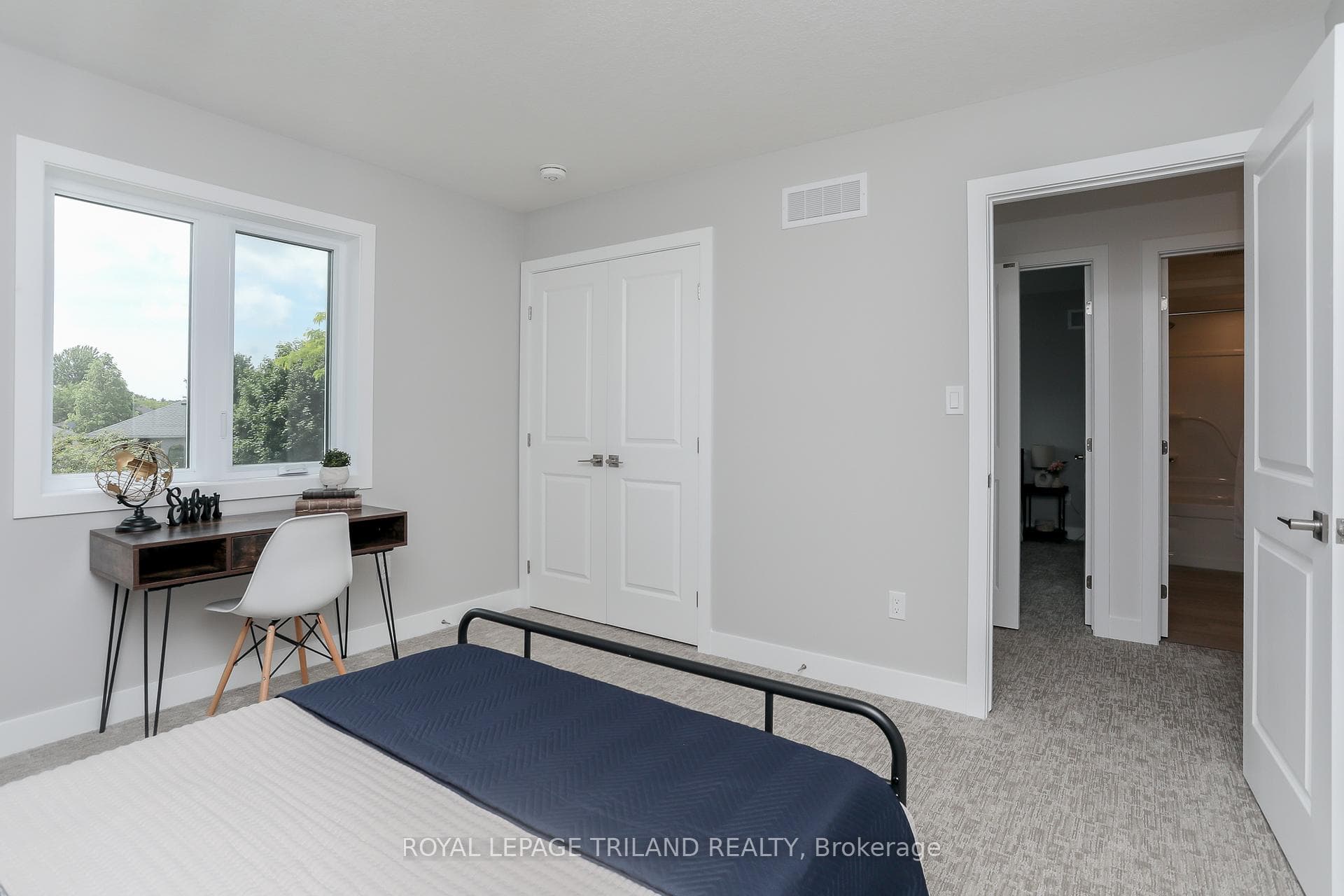 134 Manor Road photo 35