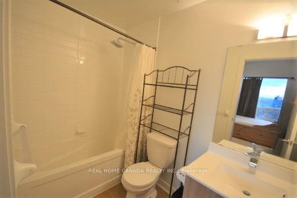 5740 Yonge Street Unit 2202 photo 10