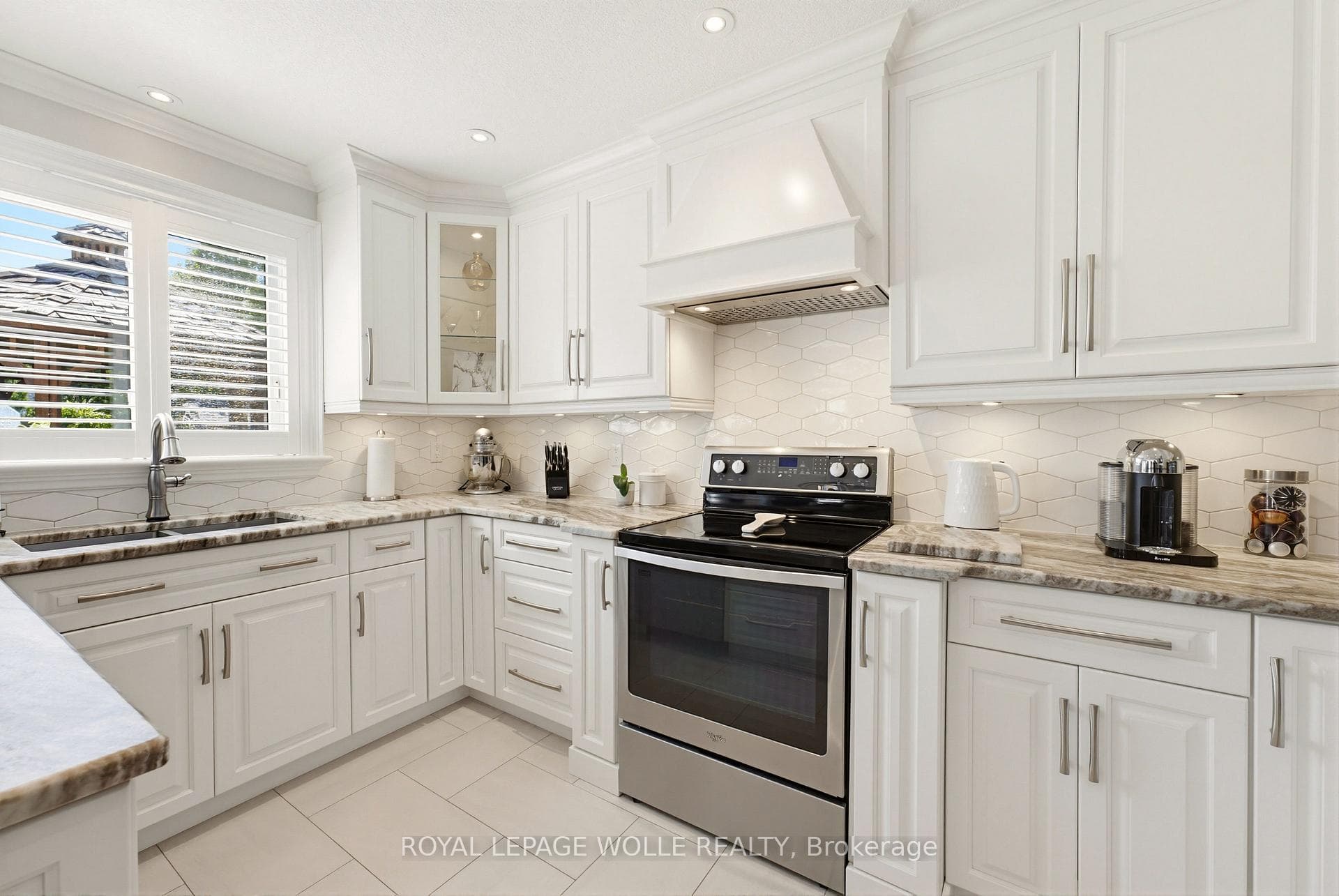 64 Highgate Road photo 13