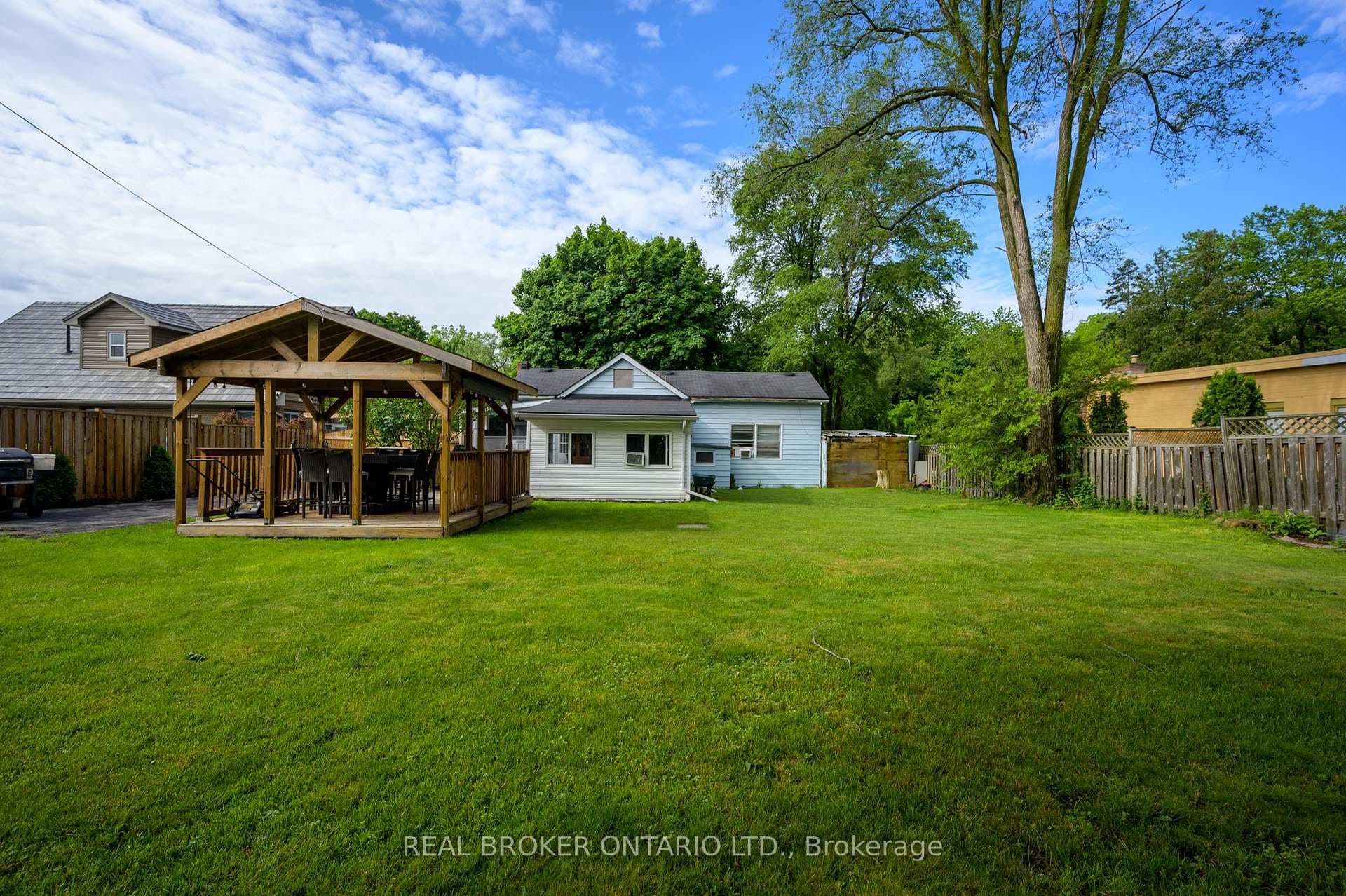 243 Mill Street photo 2