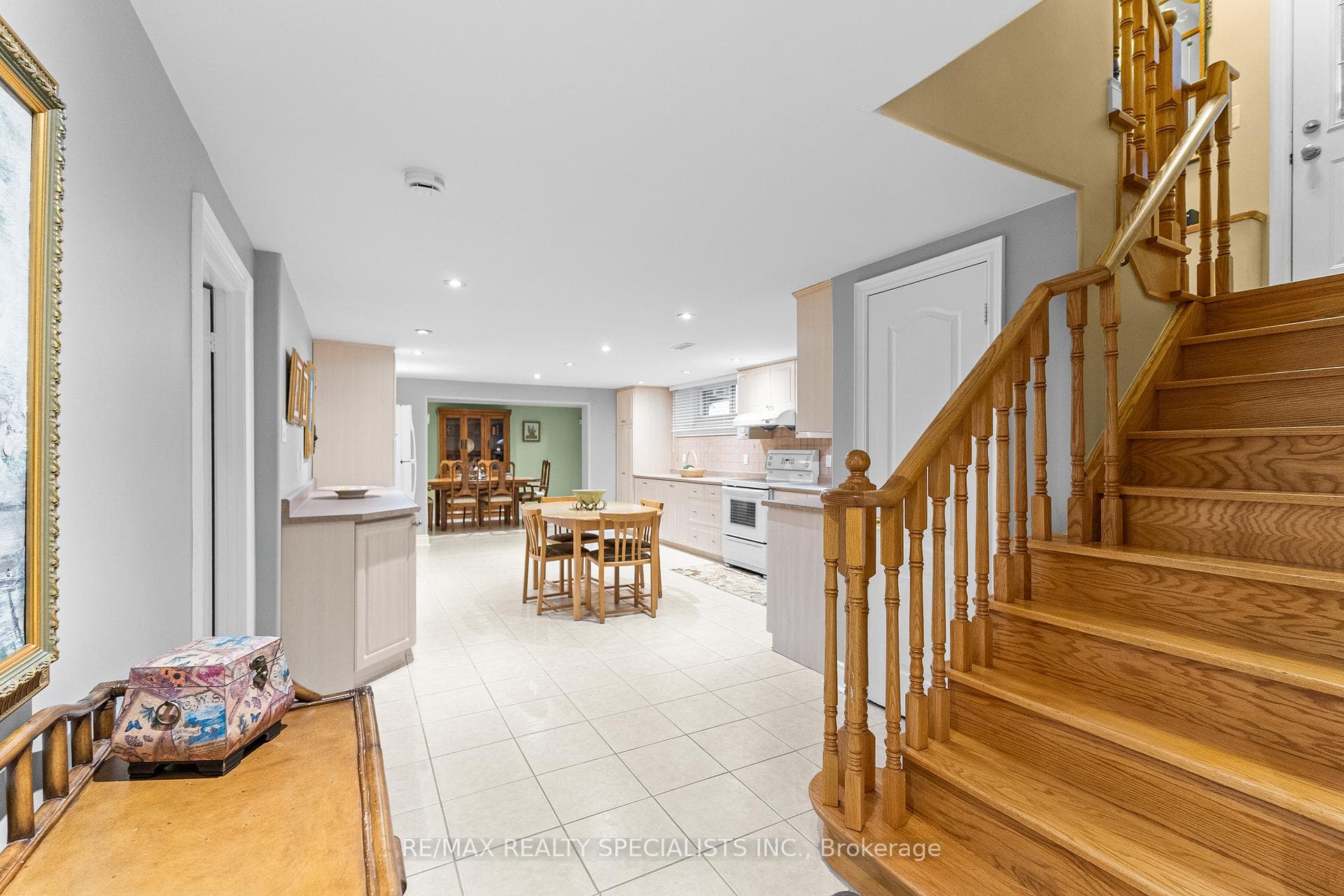 51 Diana Drive photo 31