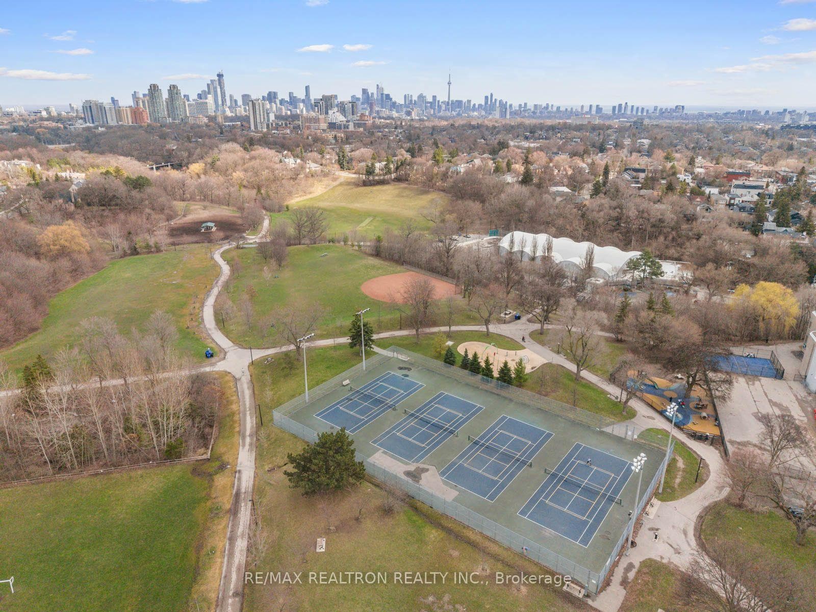4 Normanna Avenue photo 39