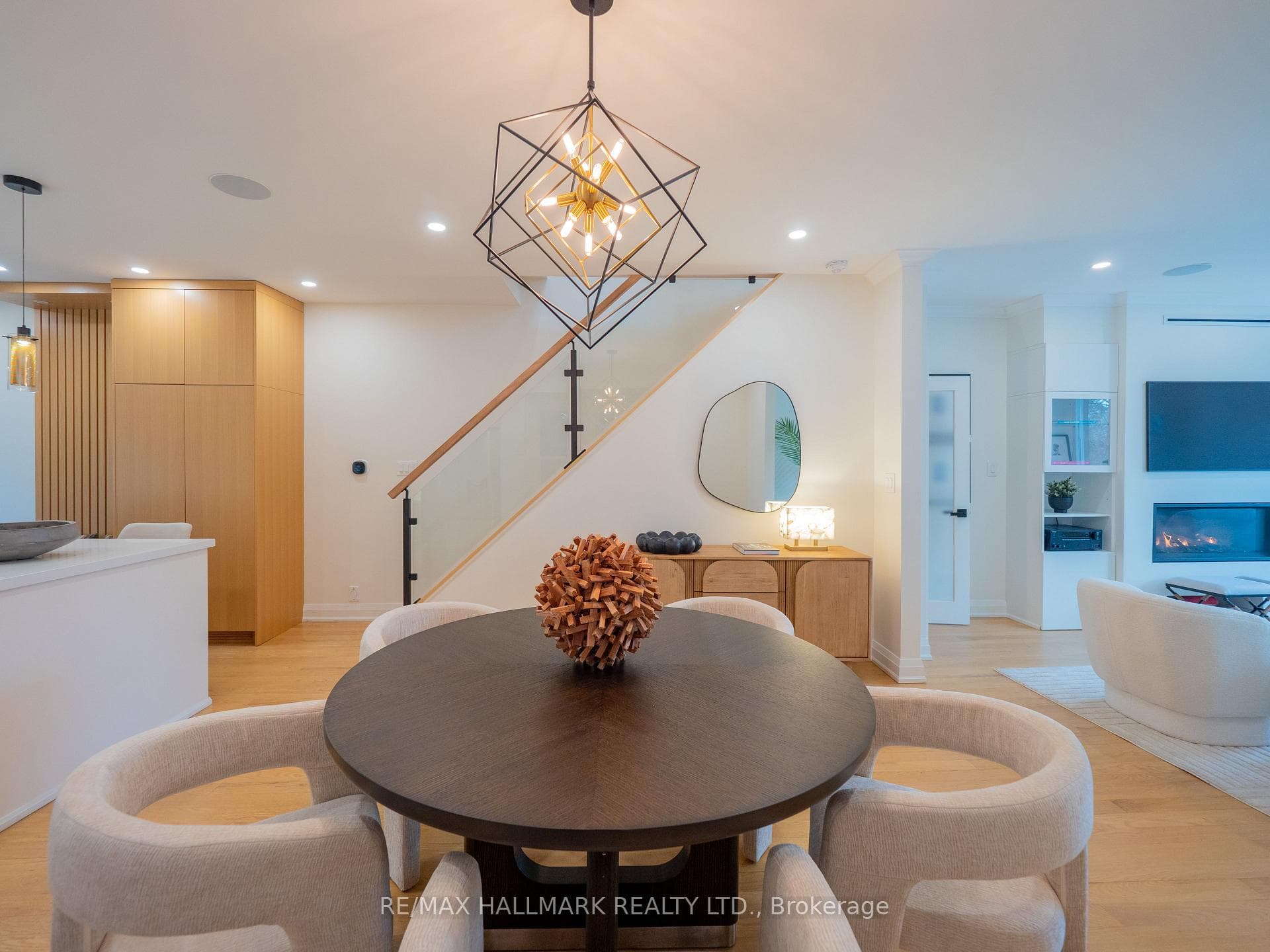 5 Ravina Crescent photo 7