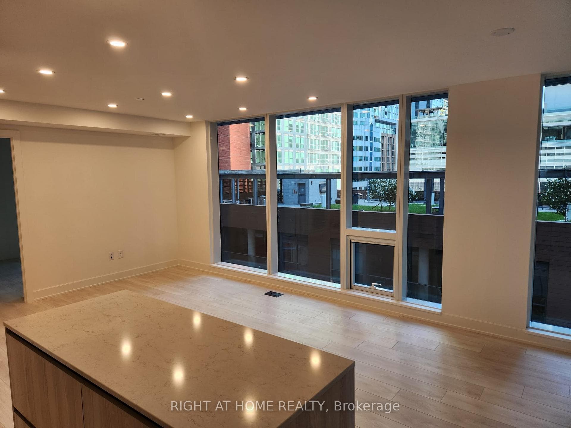 15 Mercer Street Unit 523 photo 7