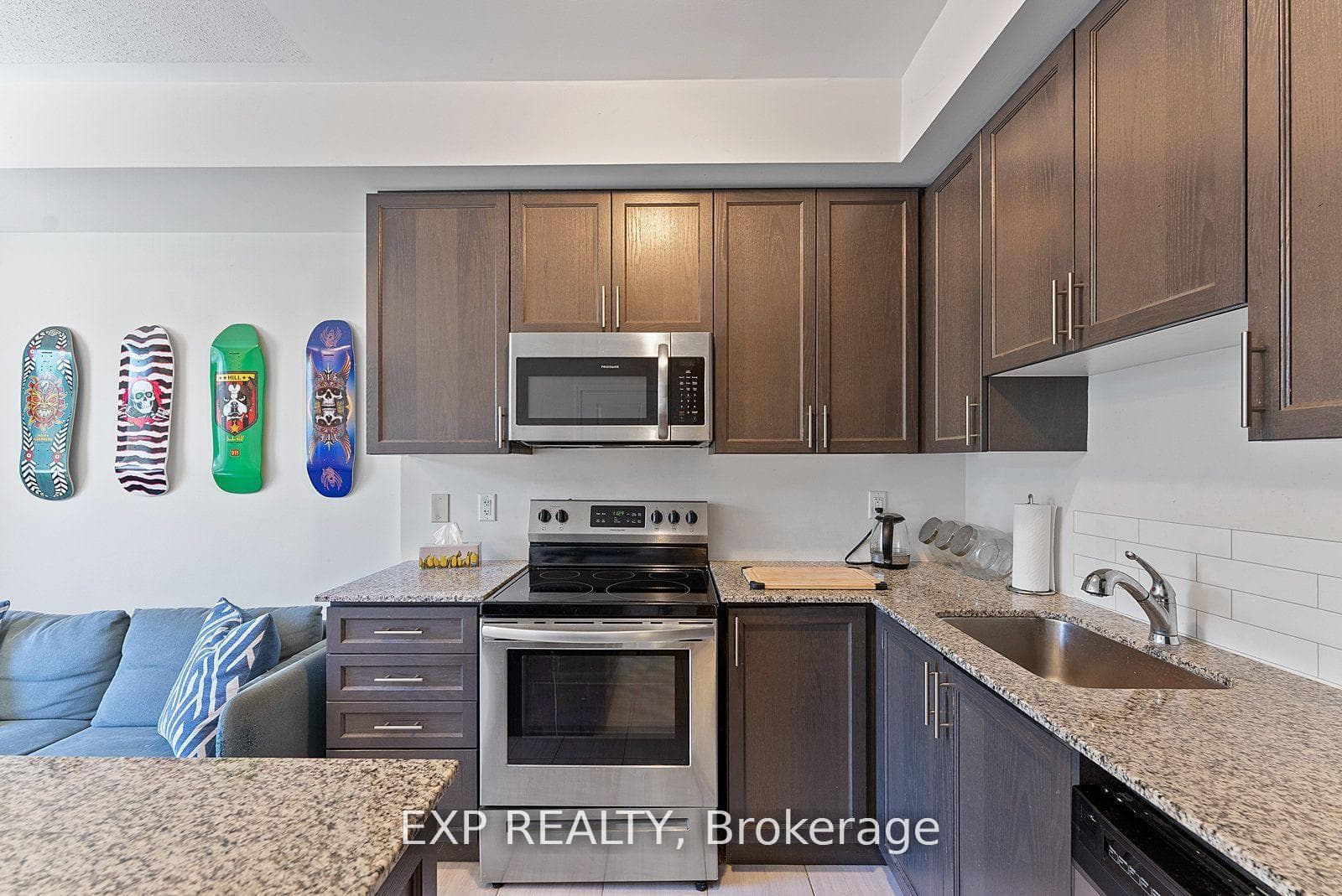 26 Fieldway Road Unit 27 photo 6