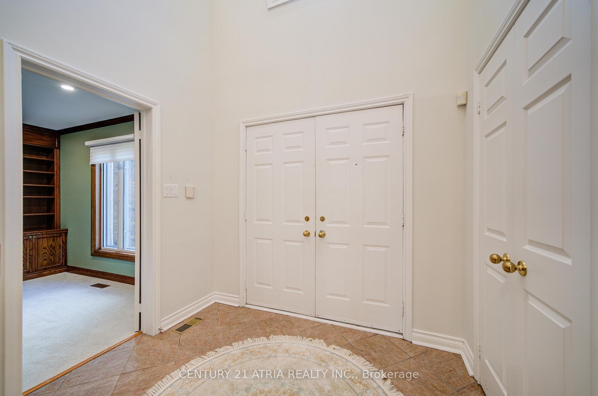 64 Craigleith Crescent photo 4