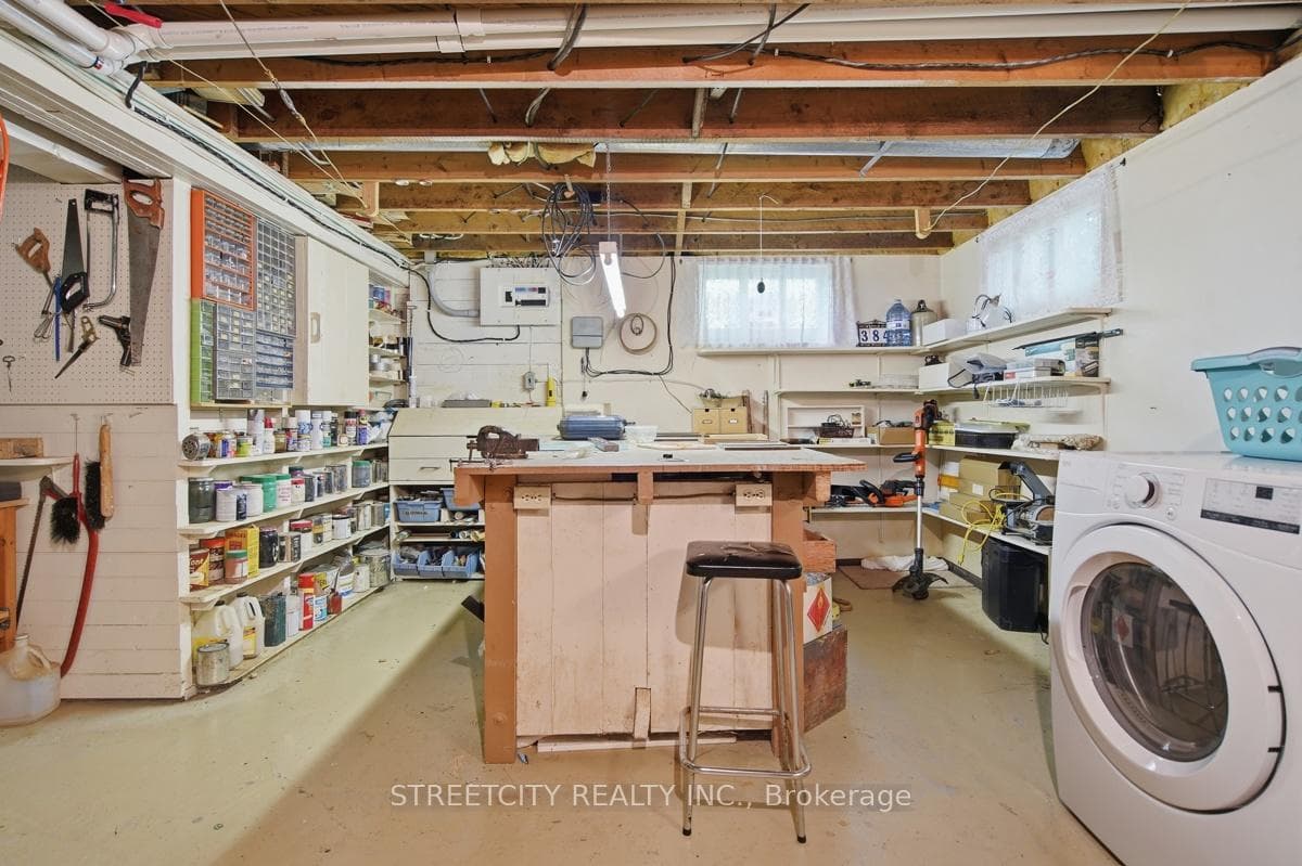 384 Regal Drive photo 24