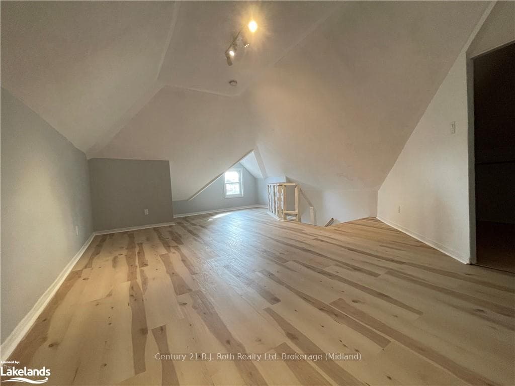442 MIDLAND Avenue photo 21