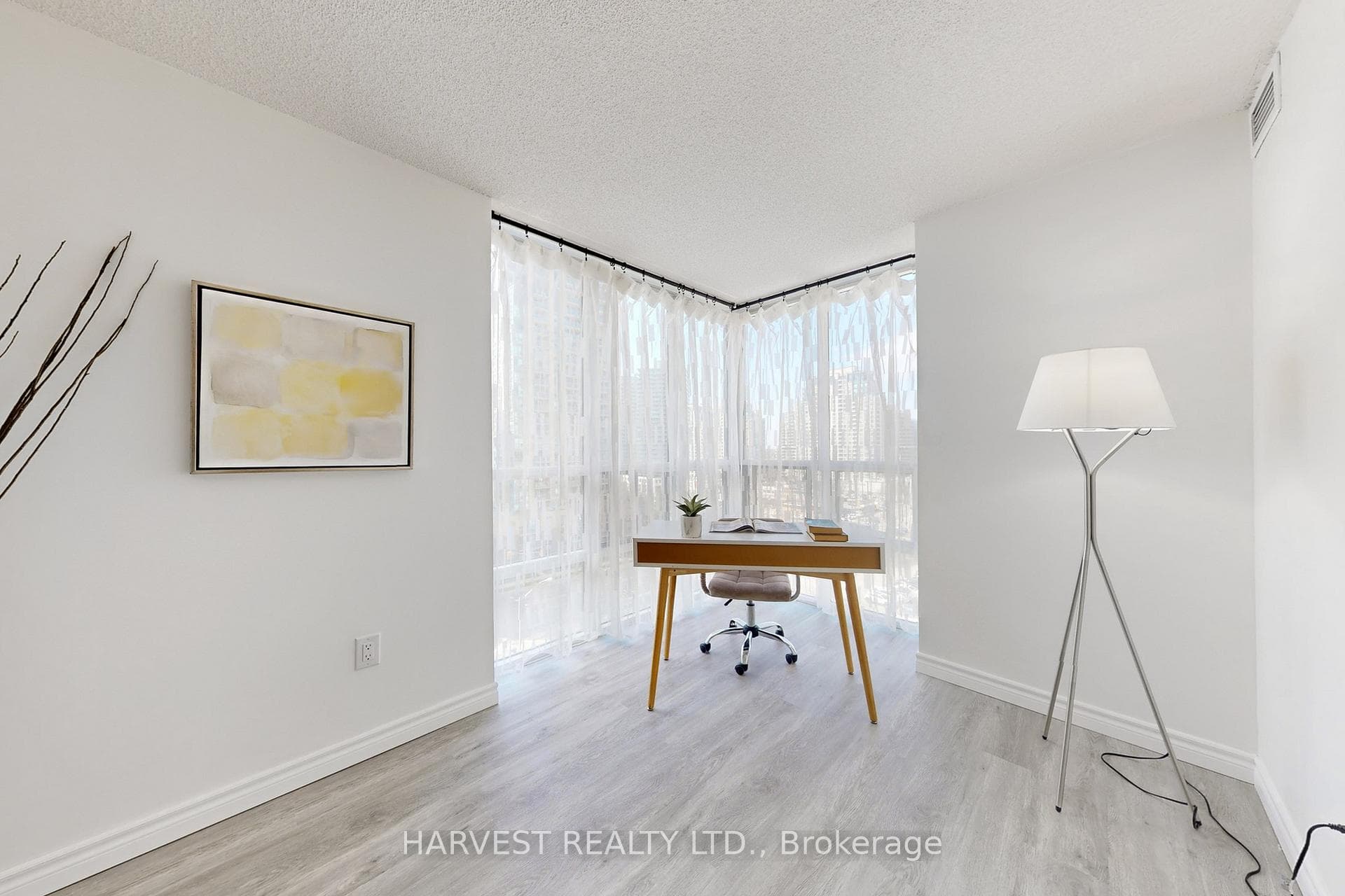 1 Pemberton Avenue Unit 908 photo 25
