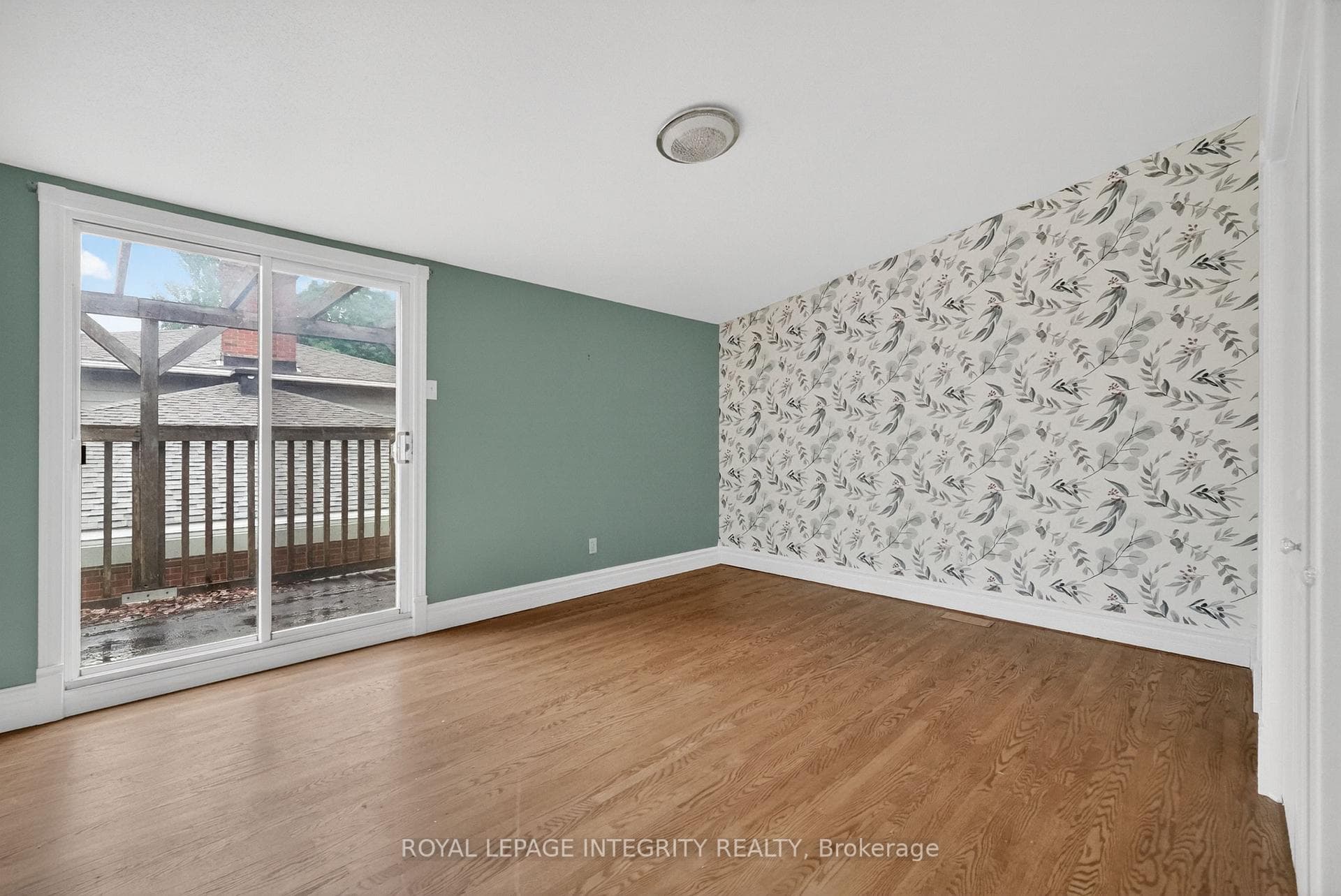 46 St Remy Drive photo 28