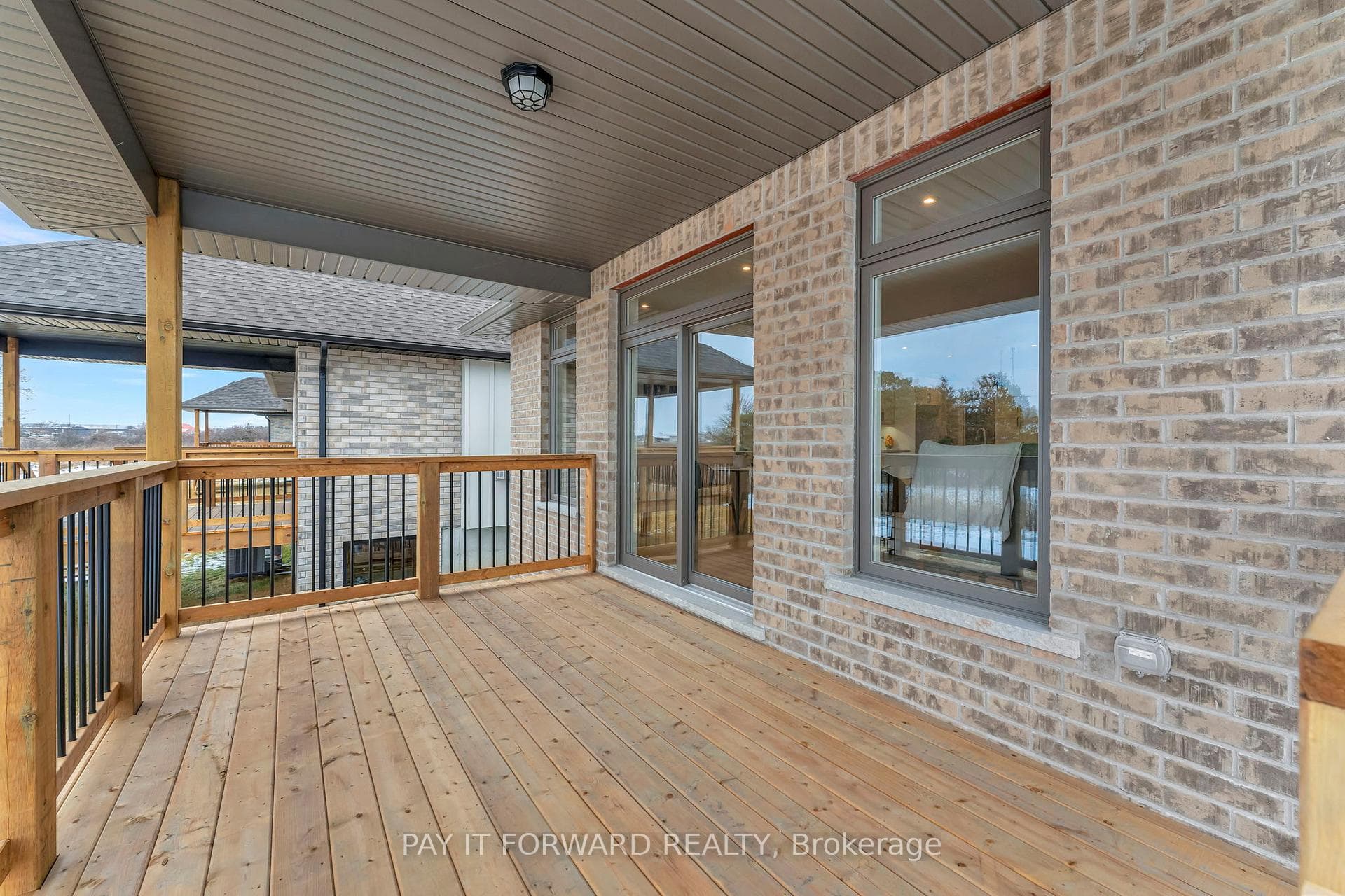 97 Craddock Boulevard photo 15
