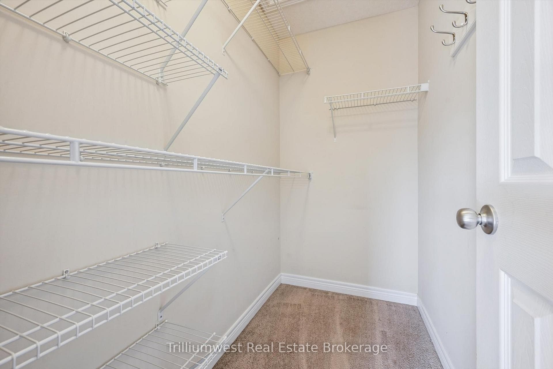 39 Kay Crescent Unit 13 photo 16