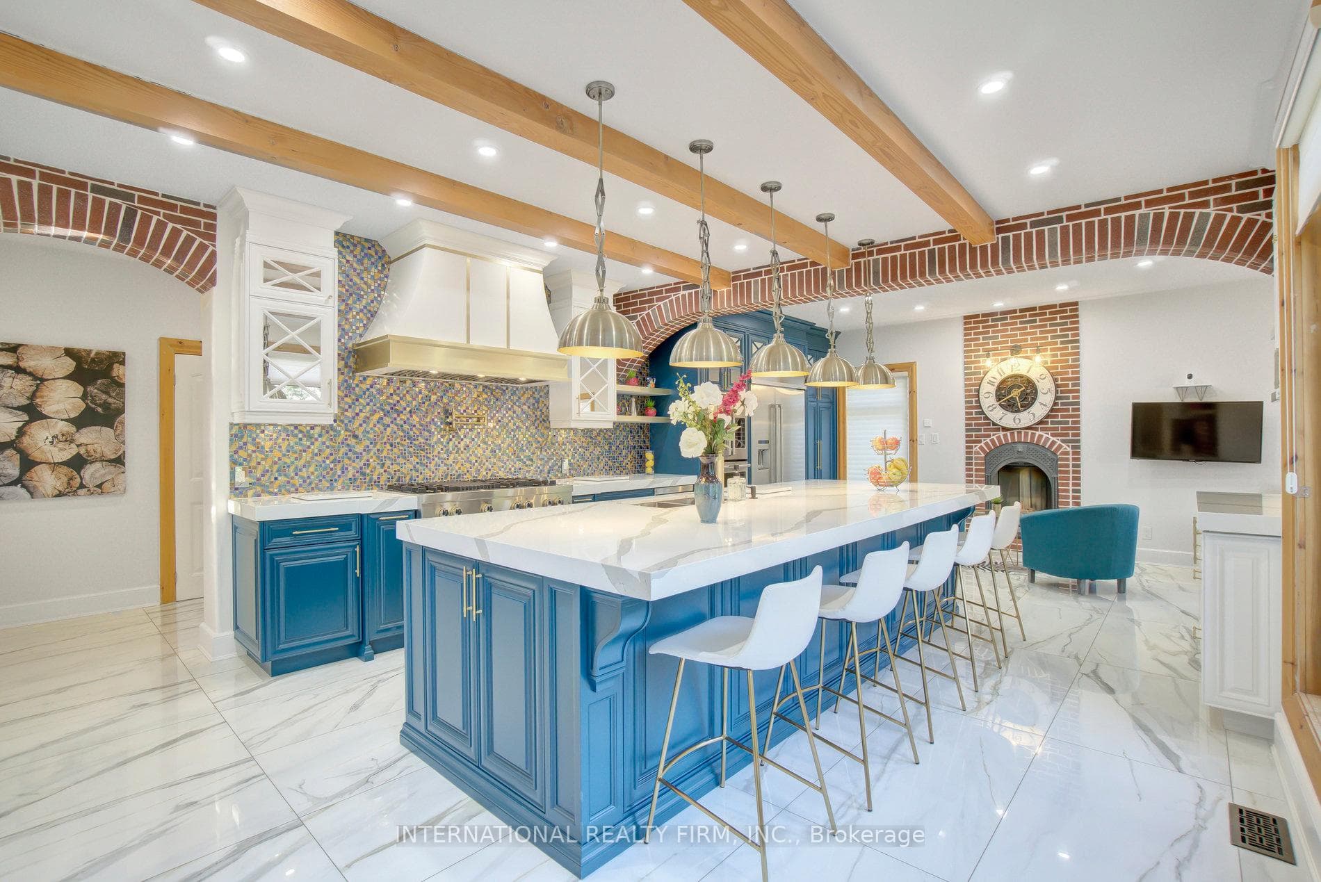 6 Pinehurst Lane photo 16