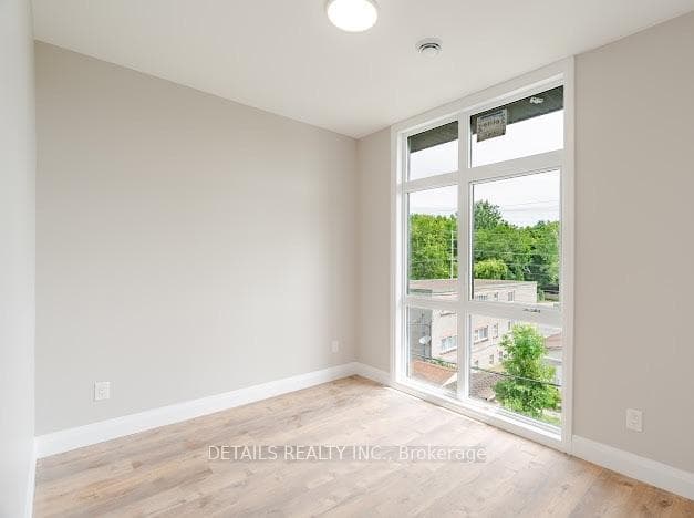 659 Donat Street Unit 201 photo 19