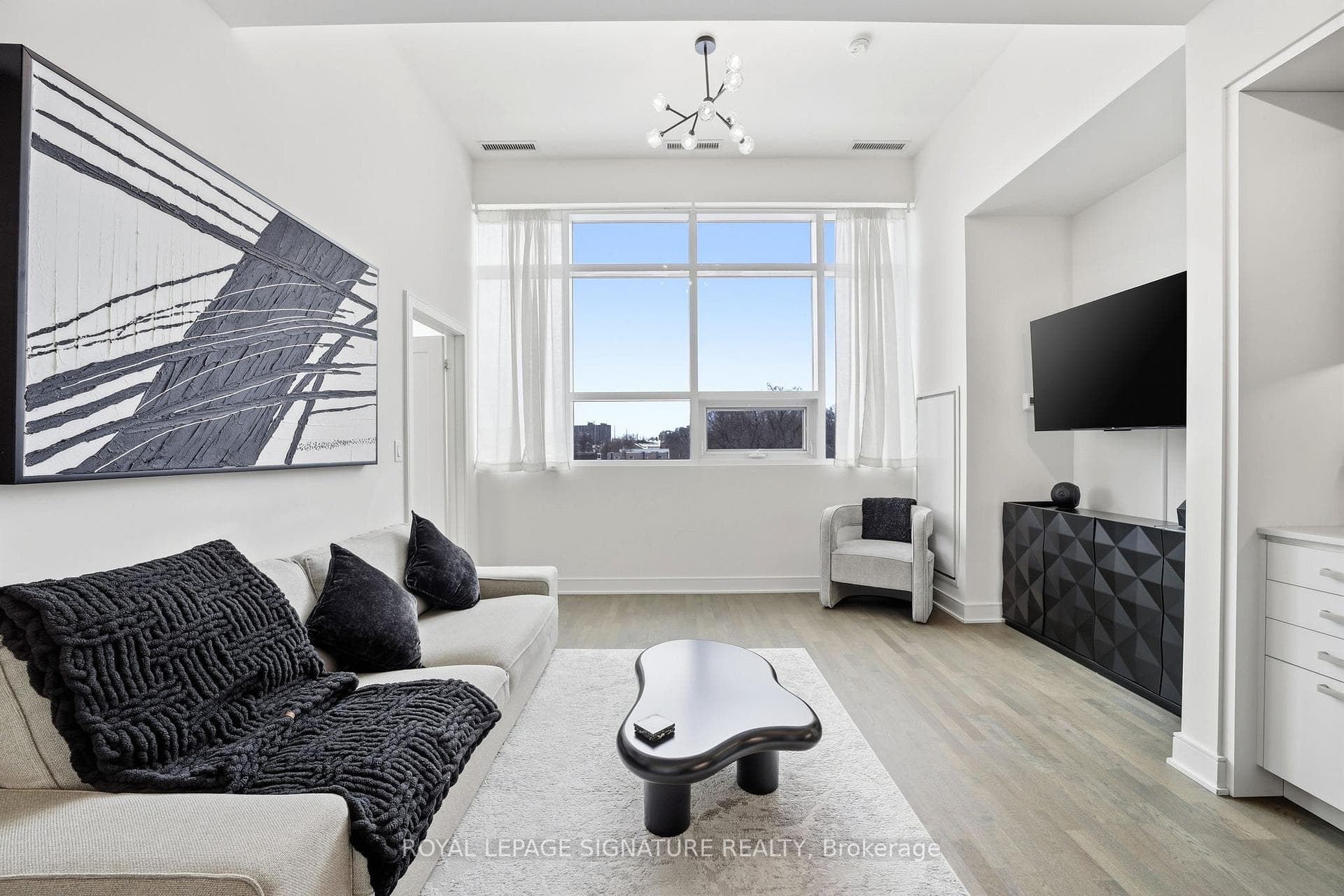 1575 Lakeshore Road Unit 472 photo 13