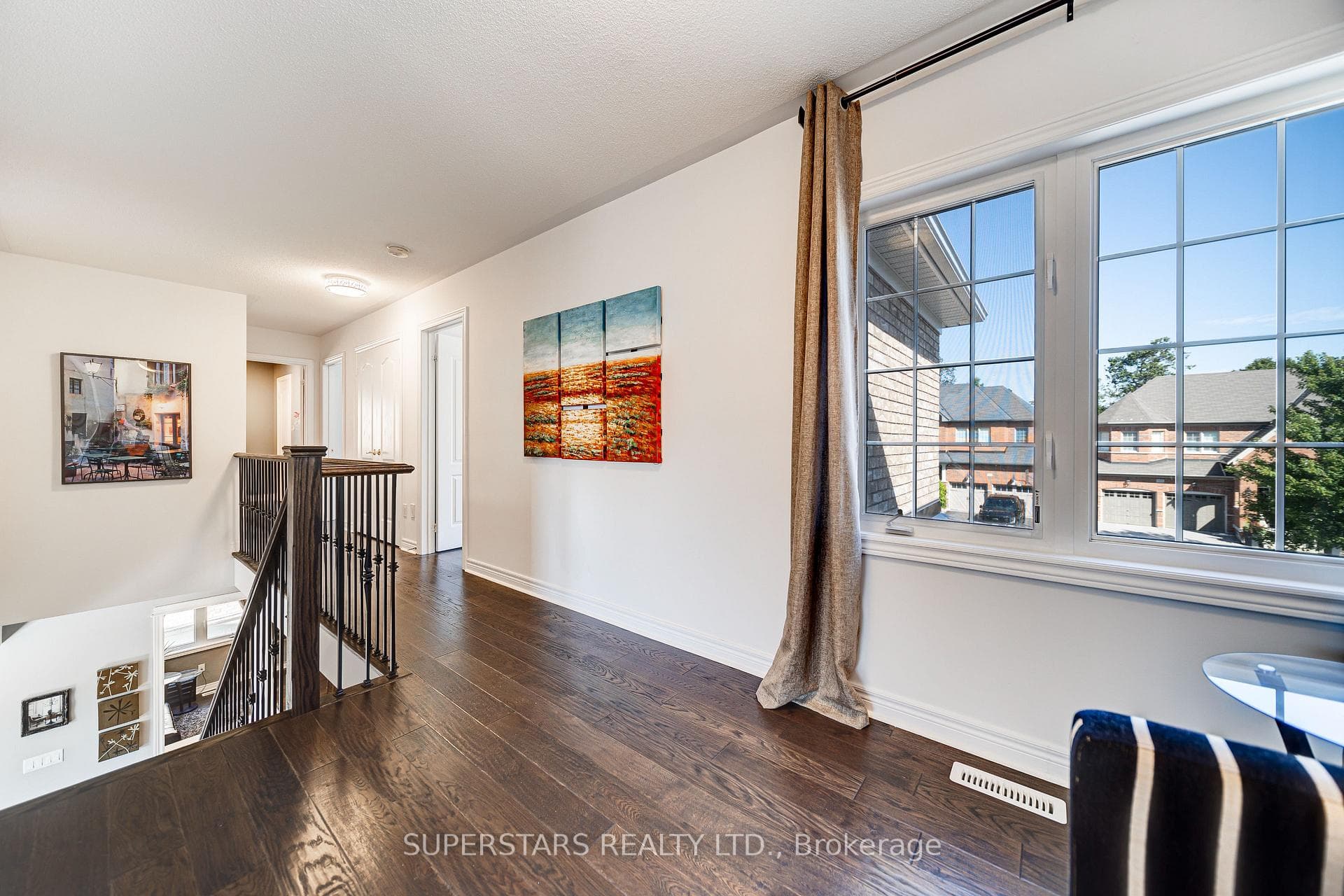 99 Greenforest Grove photo 17