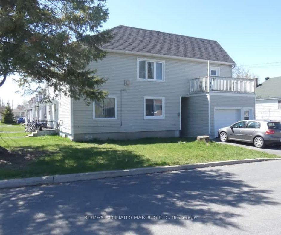 141 Cornwallis Avenue photo 3