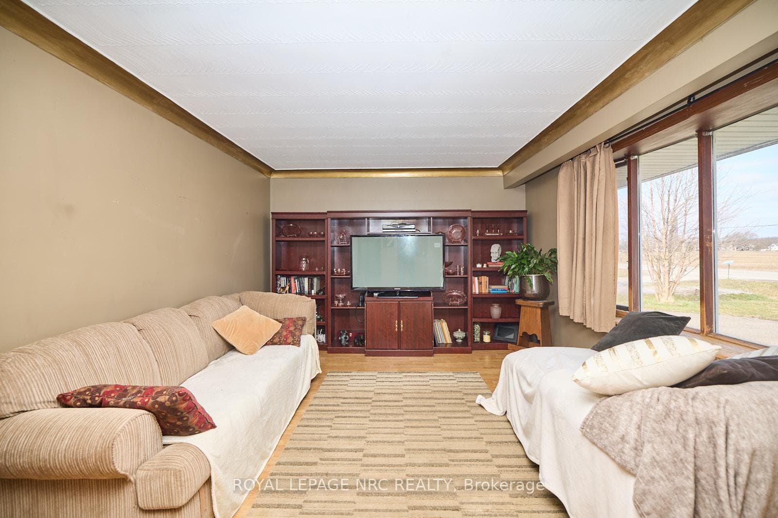 3860 Elm Street photo 10