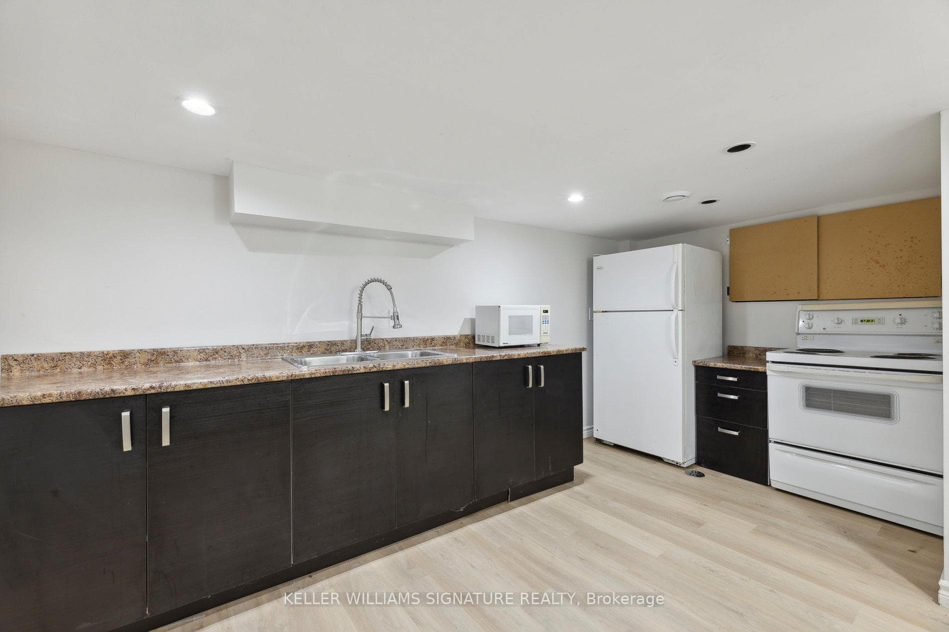 23 Albert Street photo 31