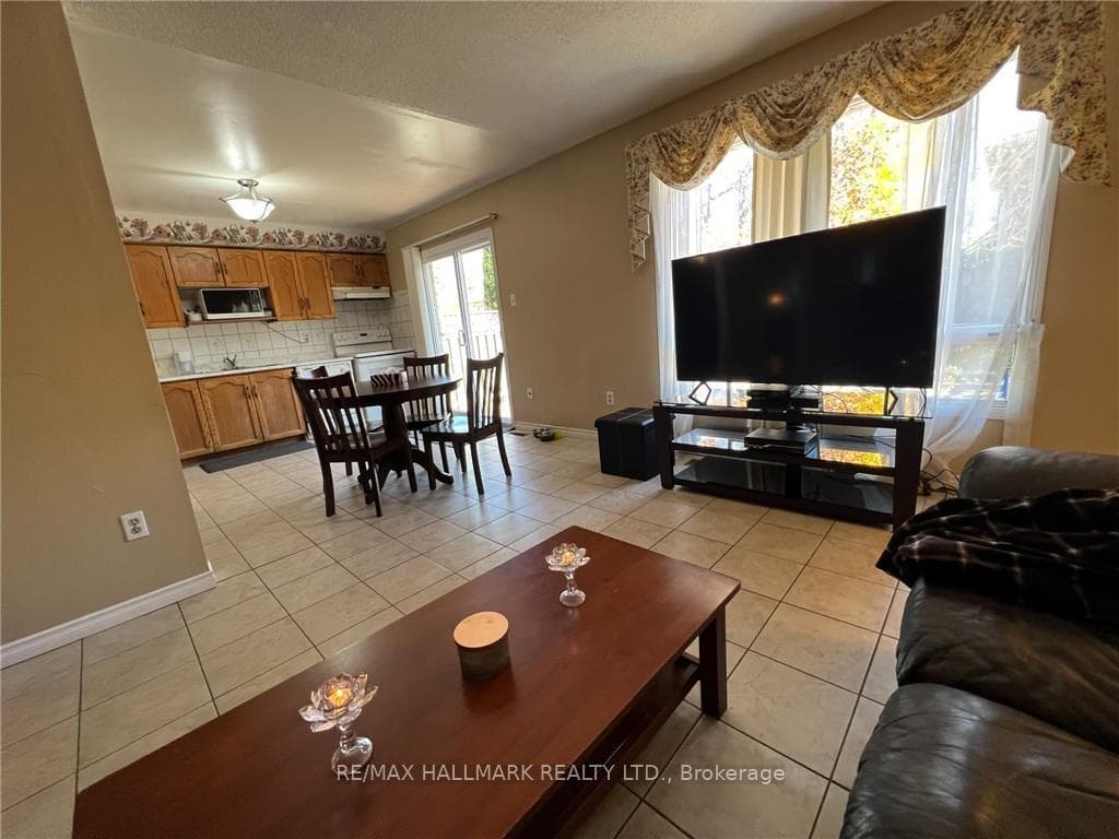 108 Broughton Avenue photo 7